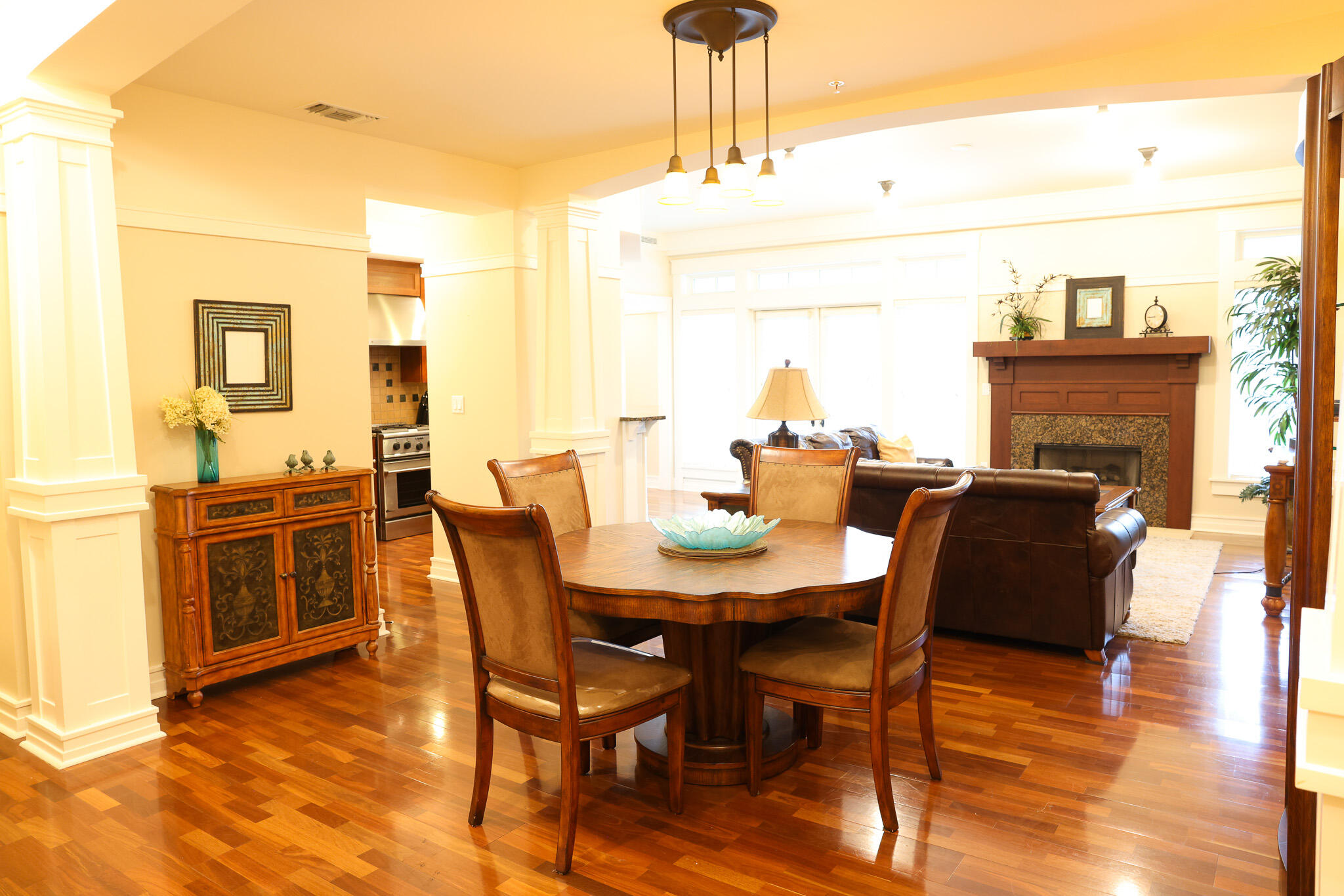 LAKESIDE LODGE AT PROSPECT POINT - Residential