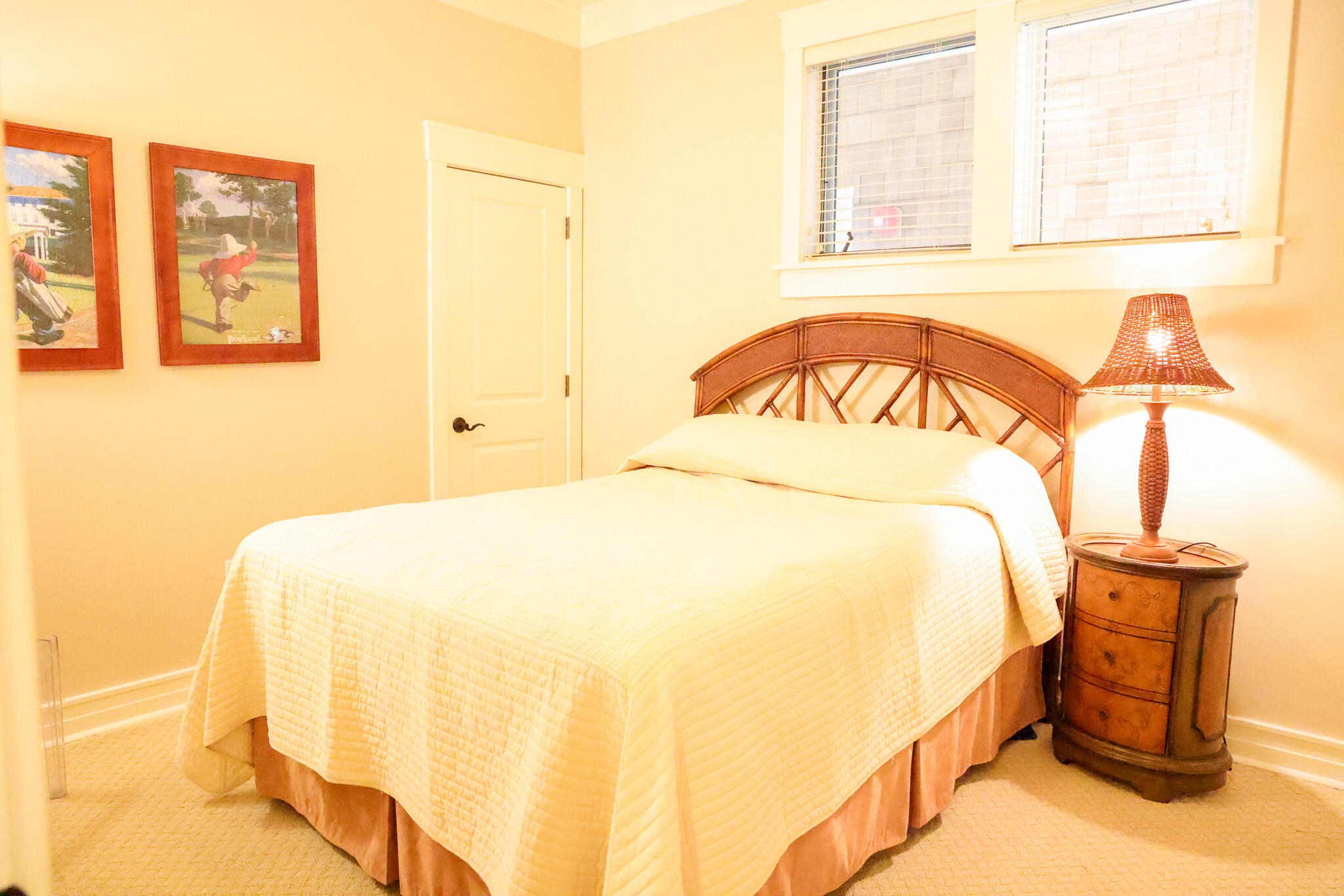 LAKESIDE LODGE AT PROSPECT POINT - Residential