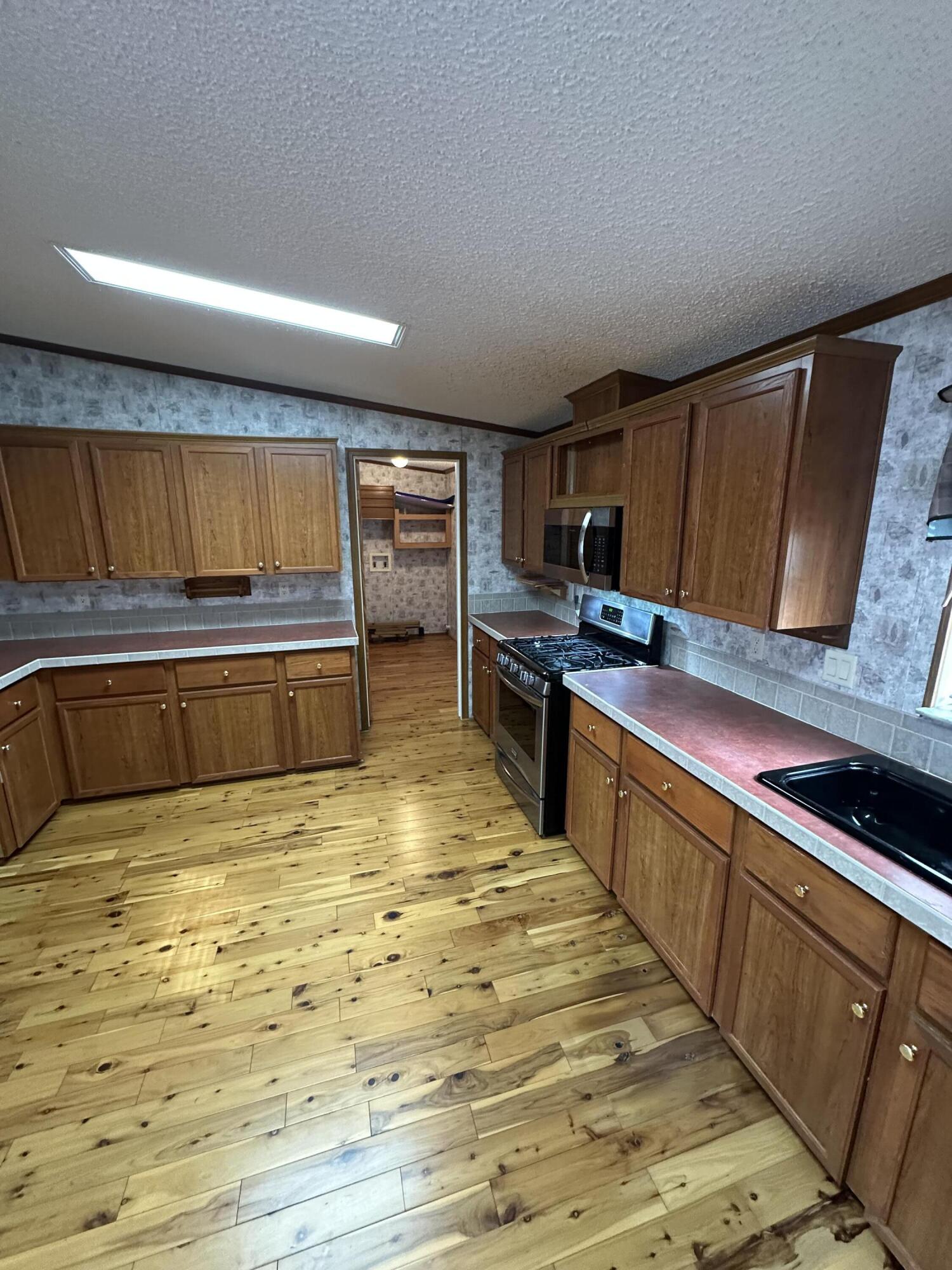 NO RECORDED SUBDIVISION - Residential