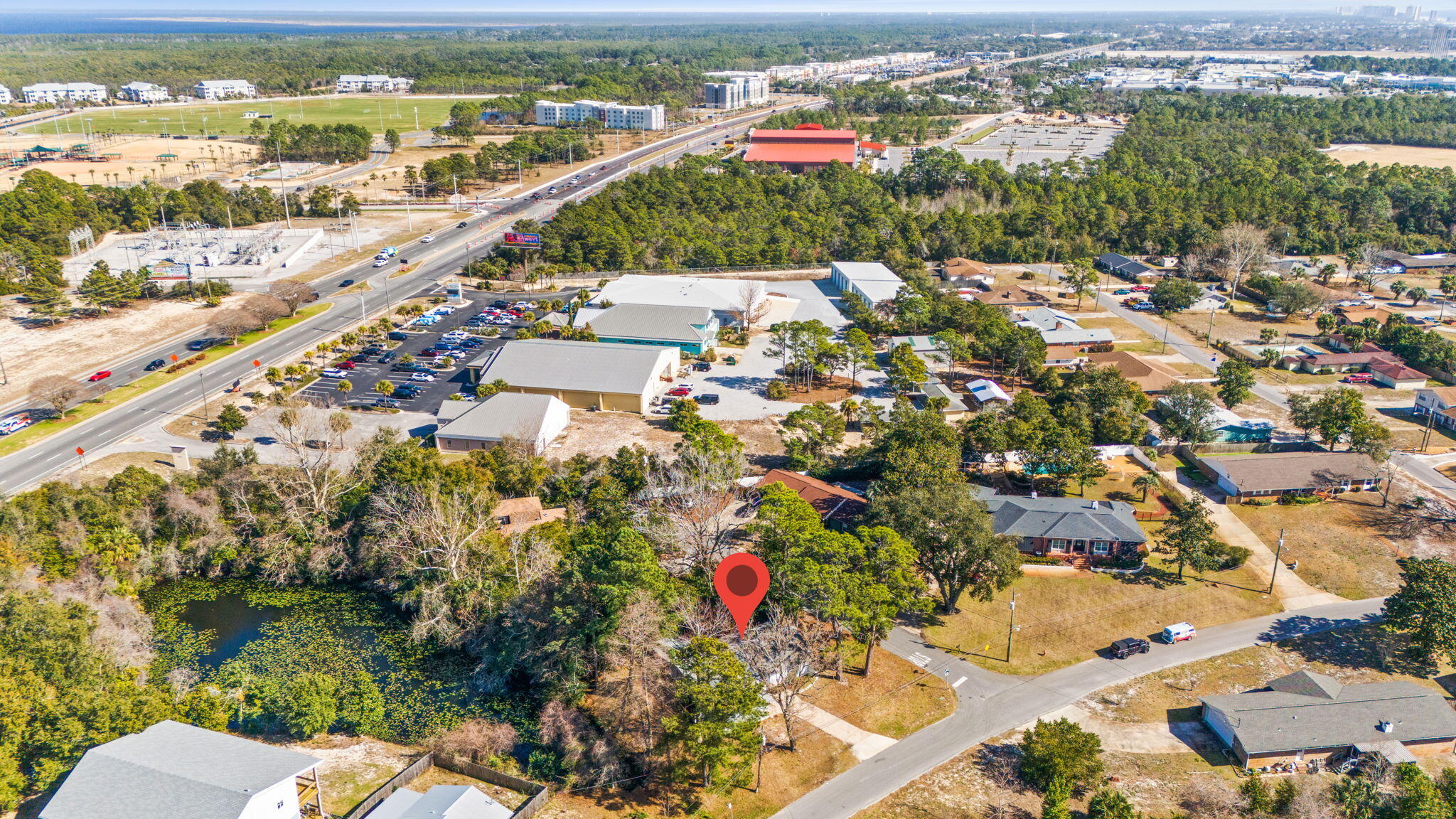 LAKESIDE VILLAS - Residential