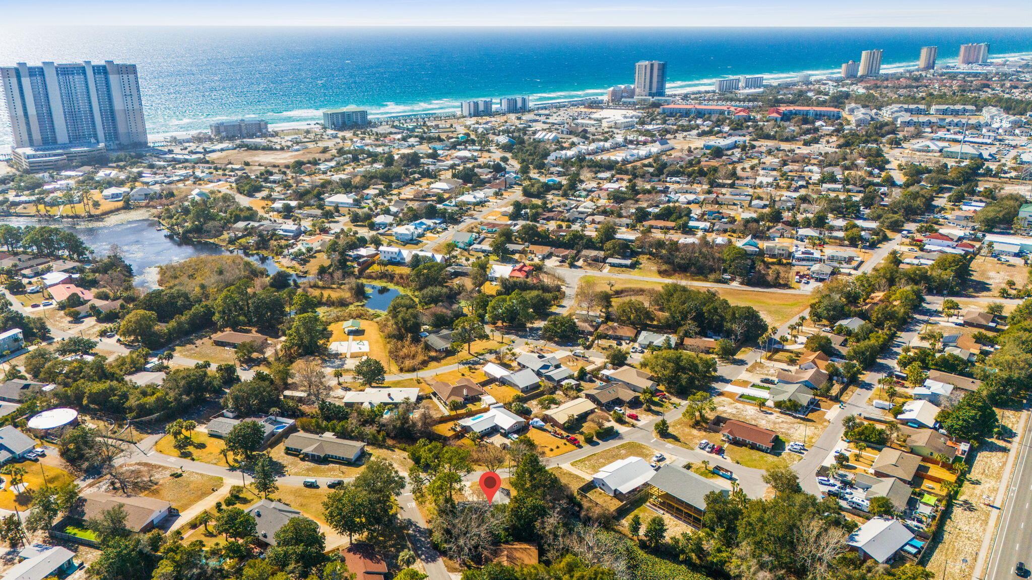 LAKESIDE VILLAS - Residential