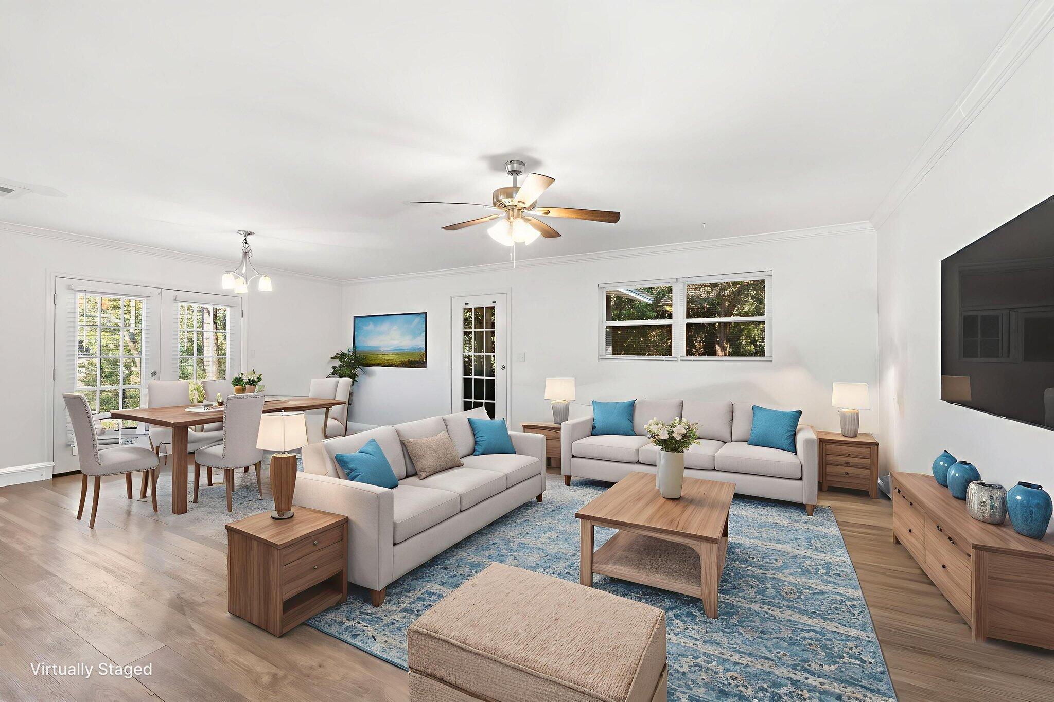 LAKESIDE VILLAS - Residential