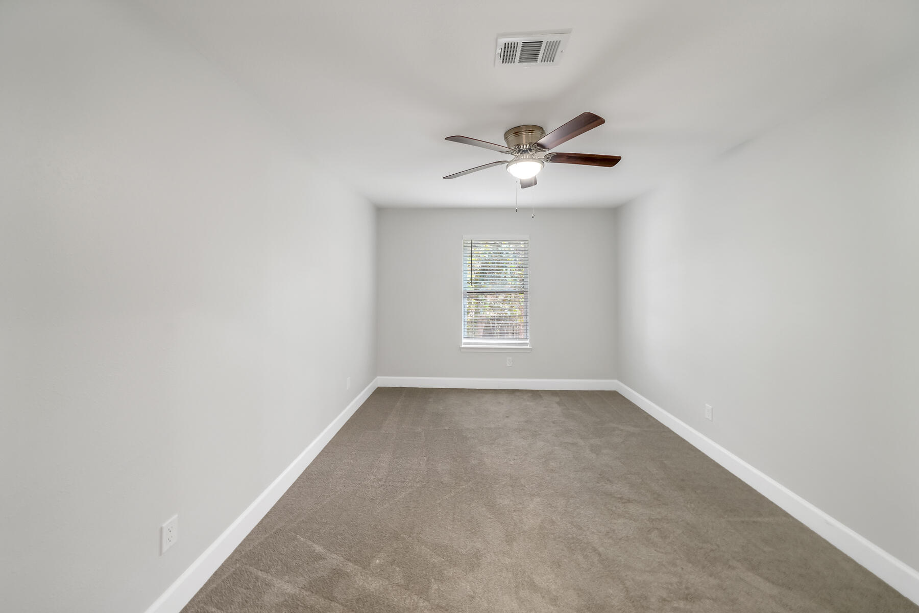 MARY ESTHER - Residential
