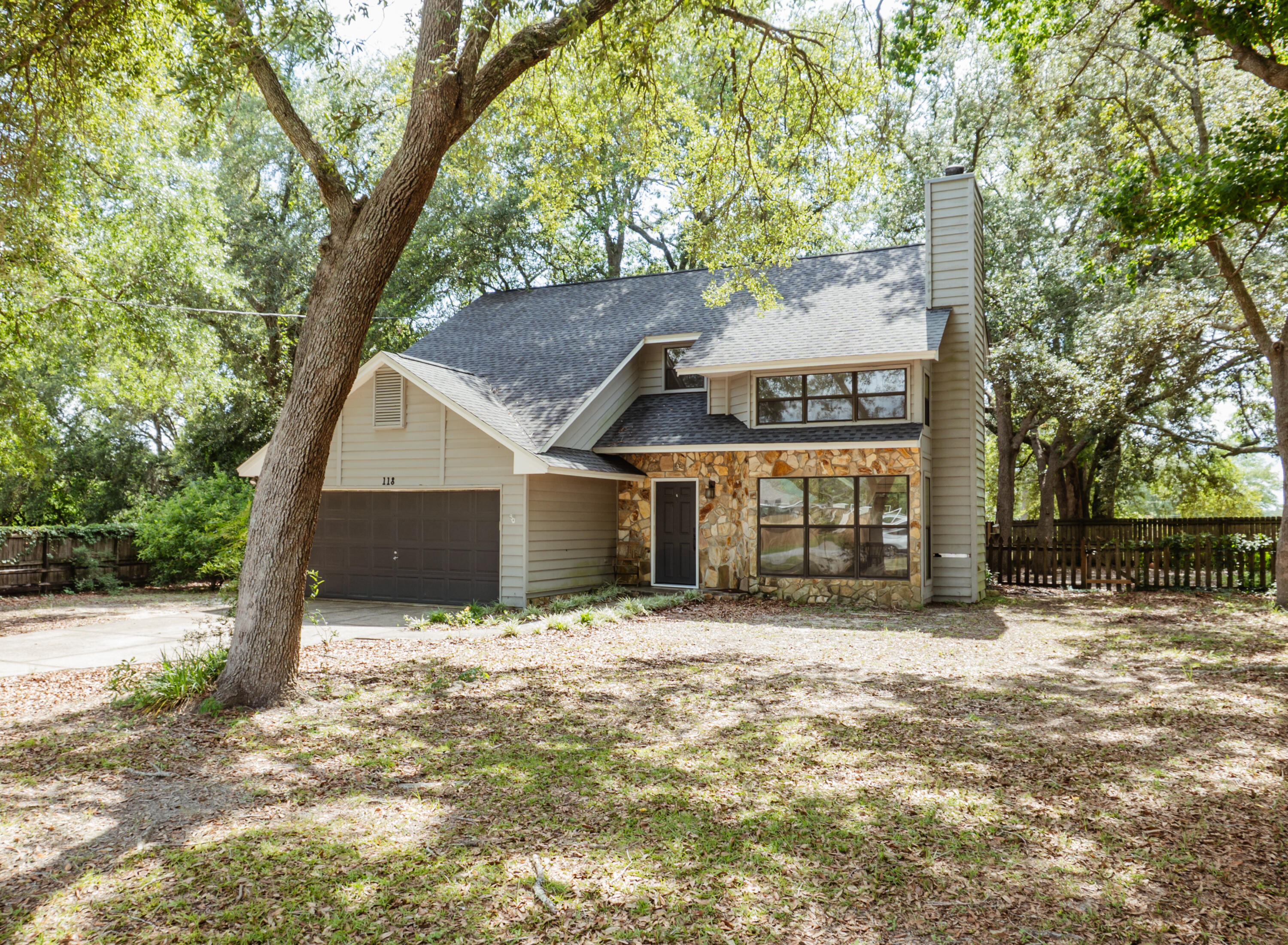 PAGE PLACE - Residential Lease