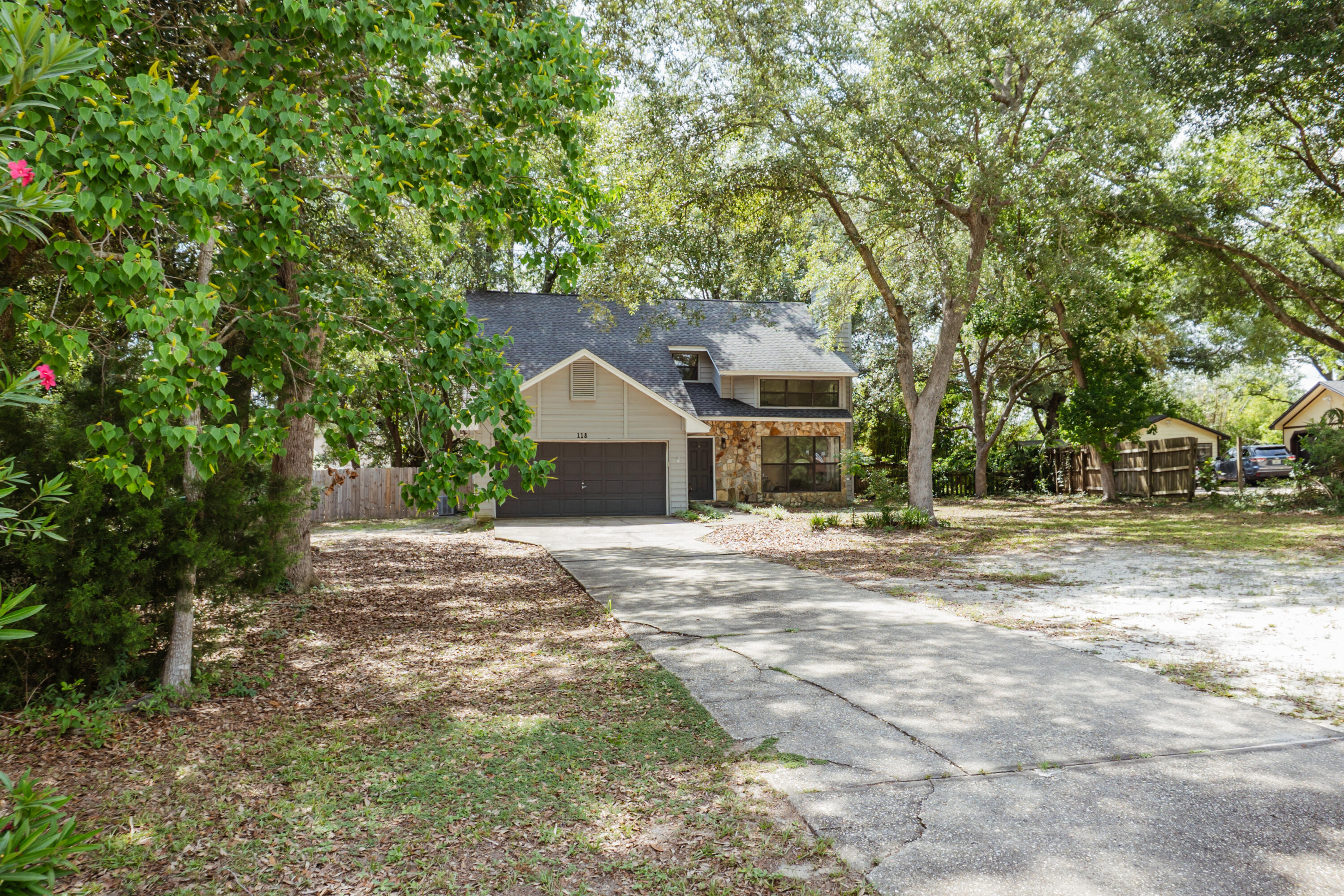PAGE PLACE - Residential Lease