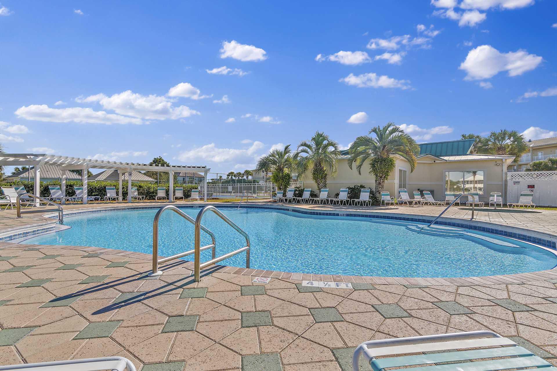 MARAVILLA CONDO 2 - Residential