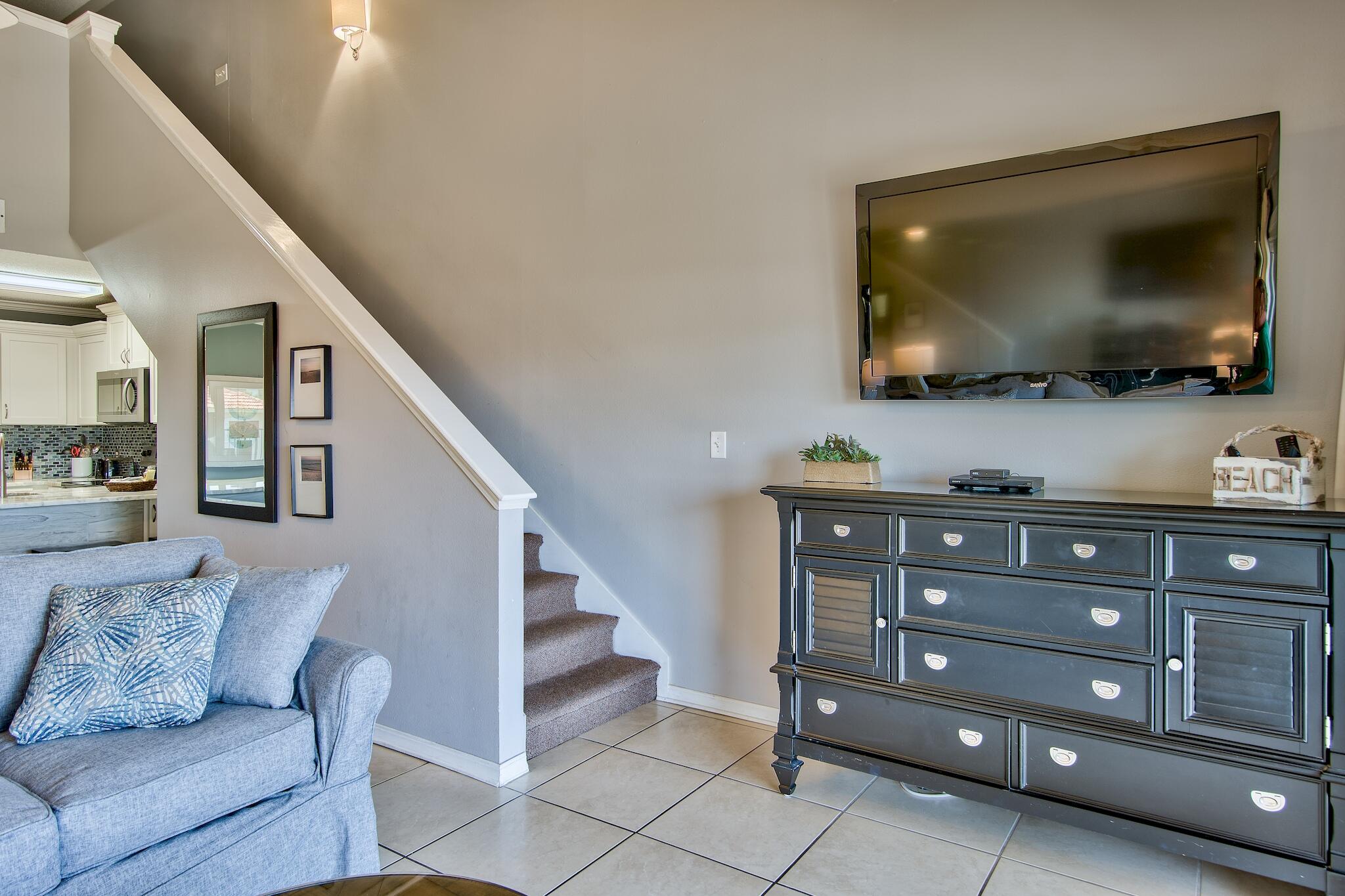 MARAVILLA CONDO 2 - Residential