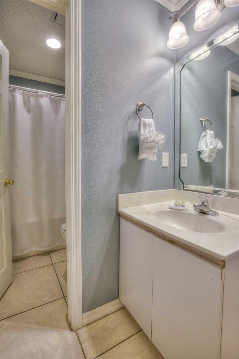 MARAVILLA CONDO 2 - Residential