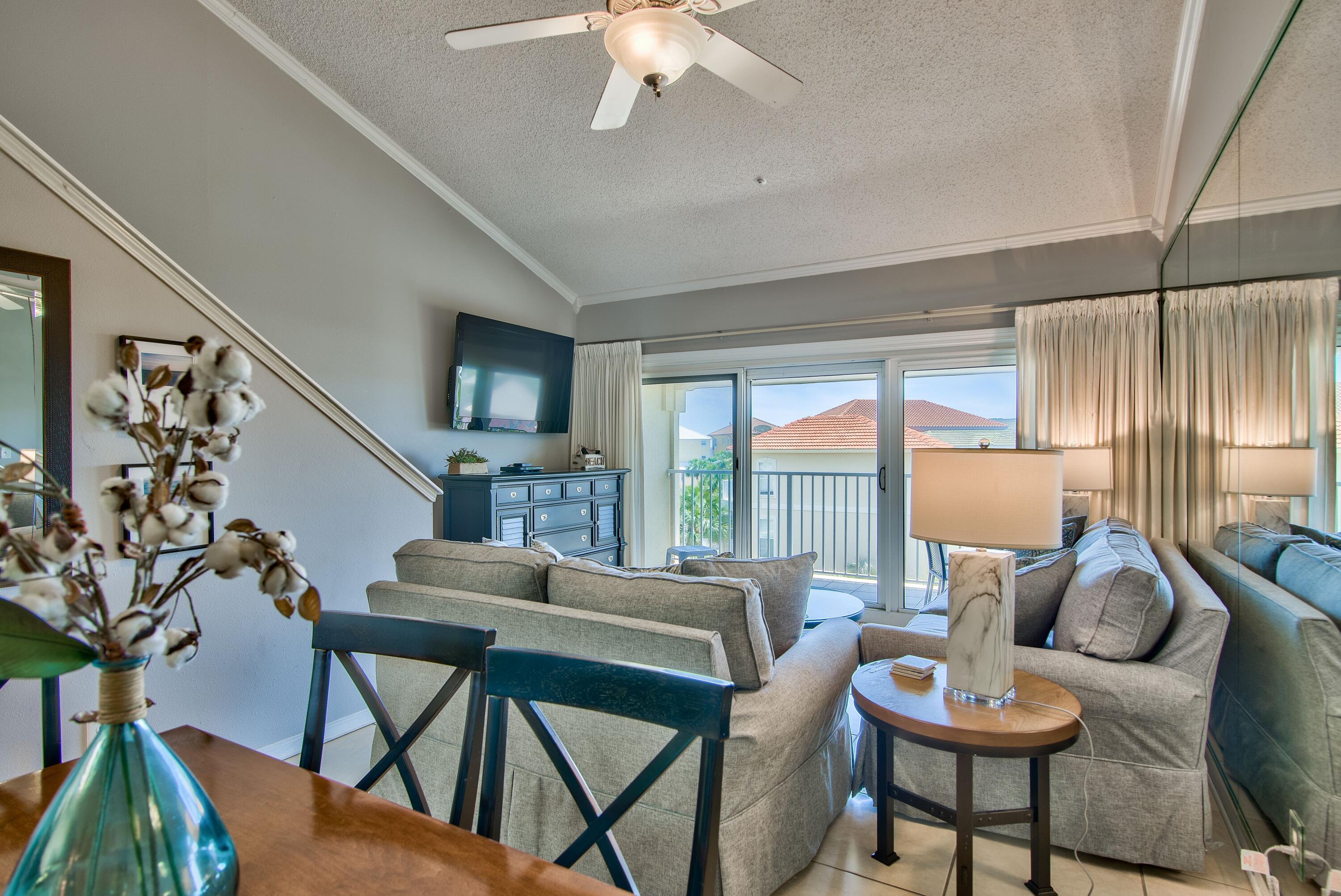 MARAVILLA CONDO 2 - Residential