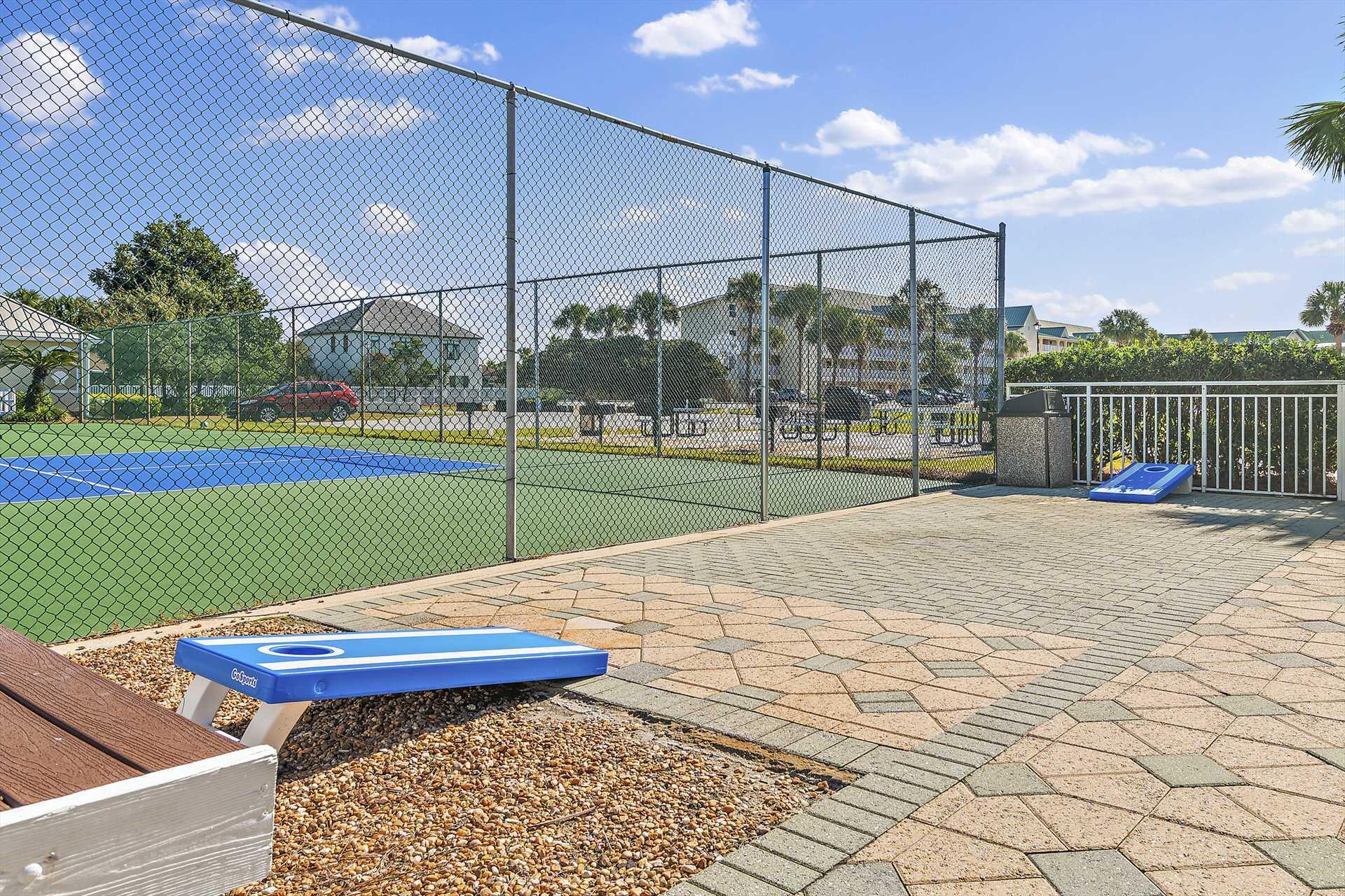 MARAVILLA CONDO 2 - Residential