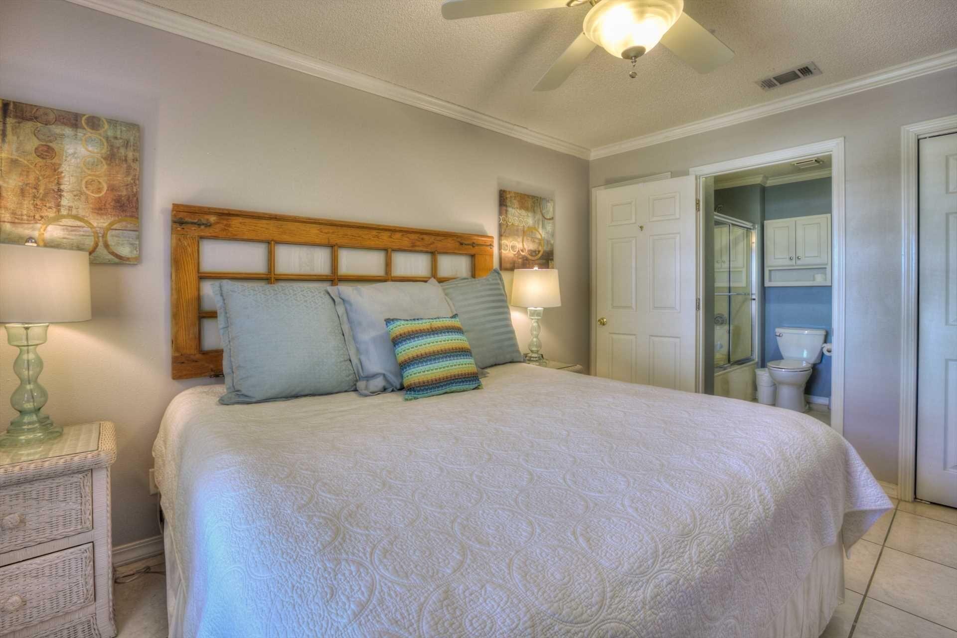 MARAVILLA CONDO 2 - Residential