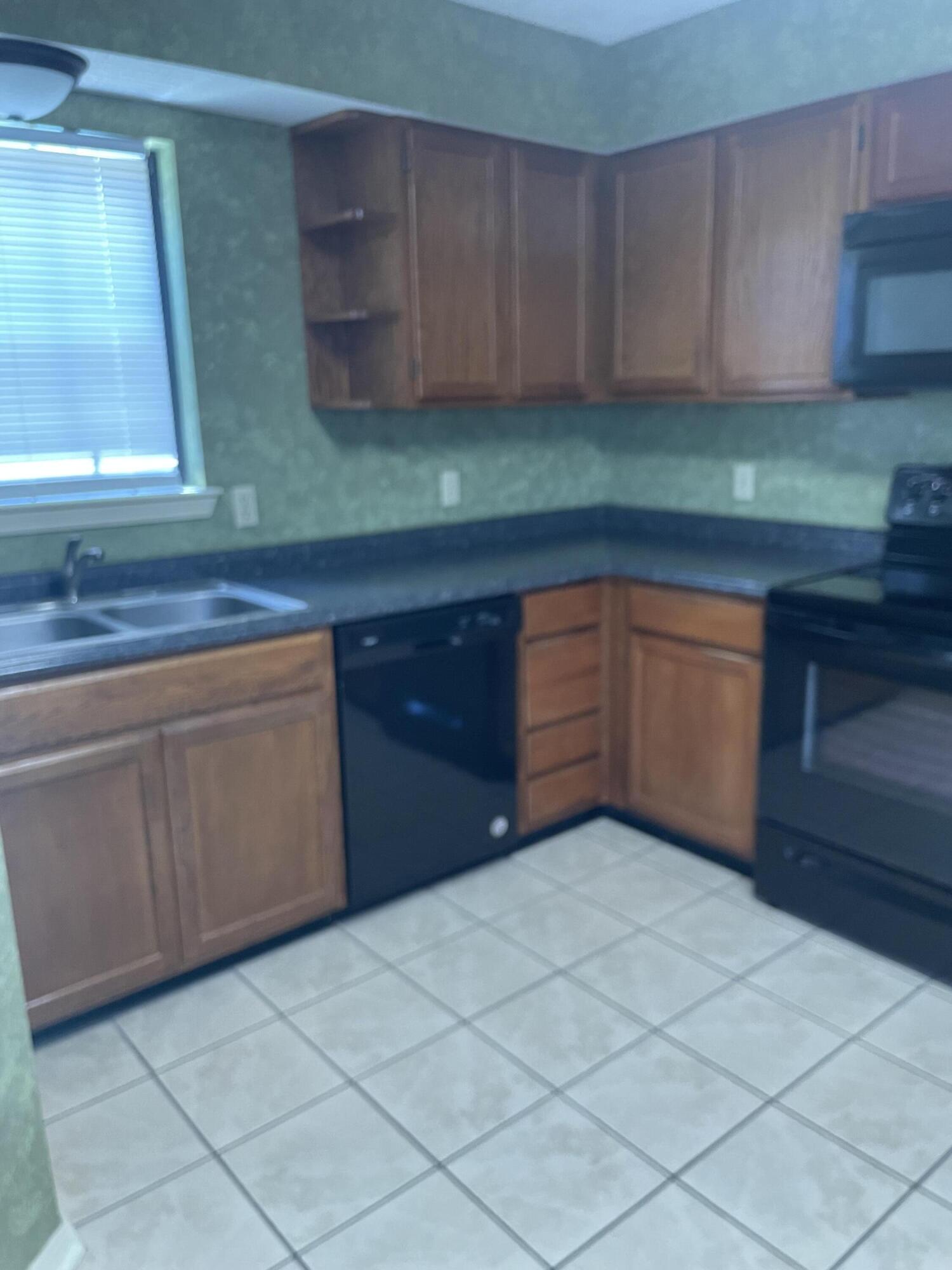 CROSSWINDS - Residential Lease