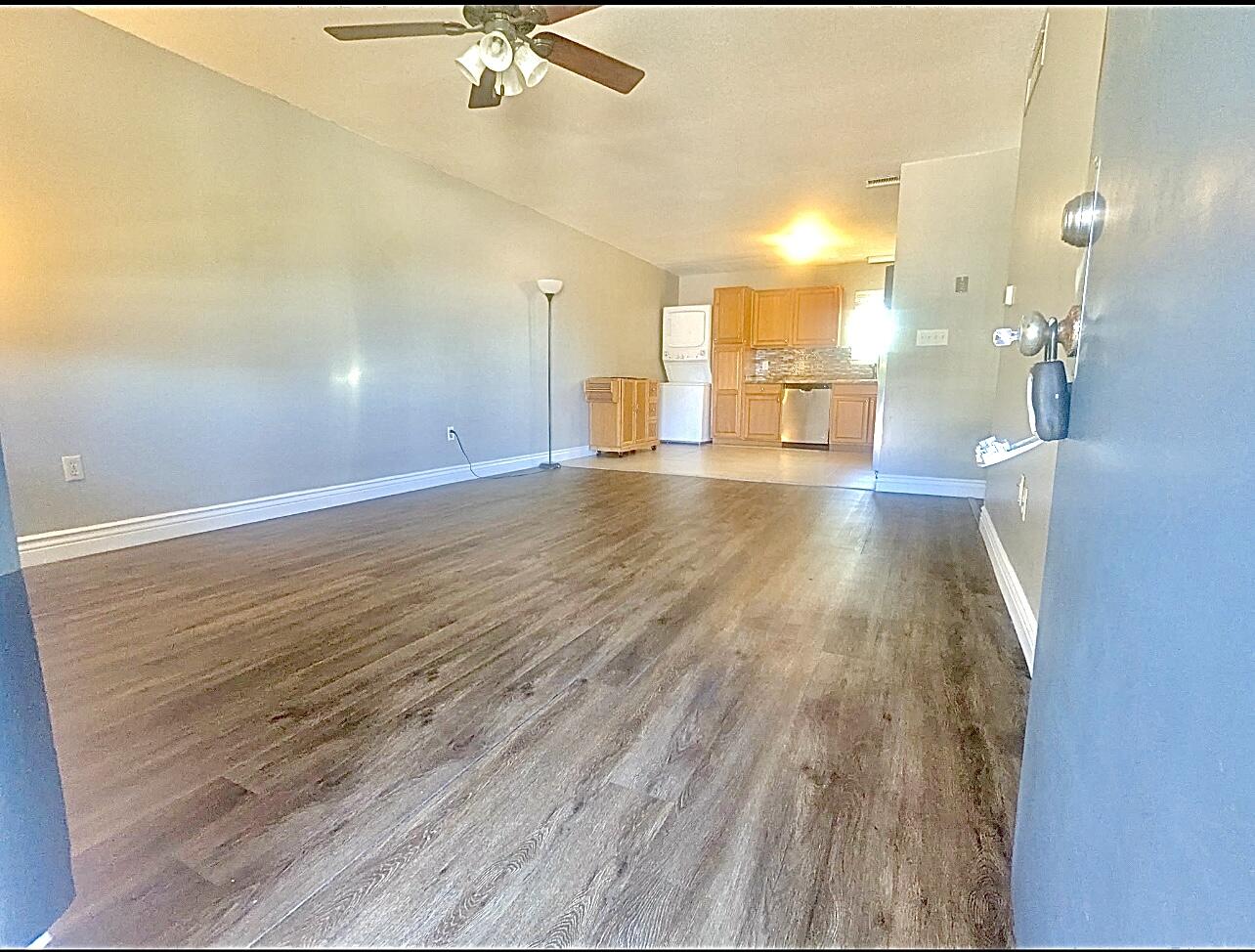 COLLEGE PARK CONDO - Residential