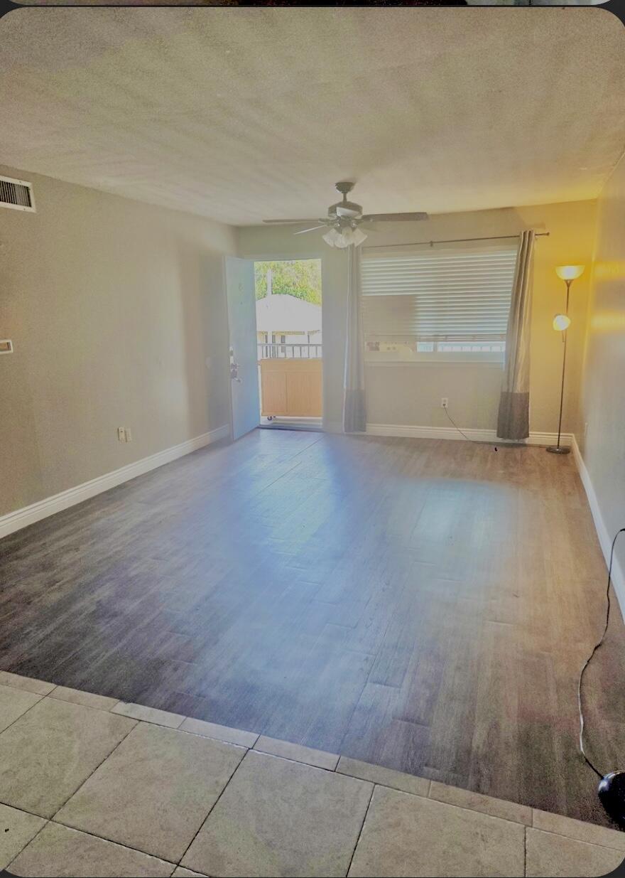 COLLEGE PARK CONDO - Residential