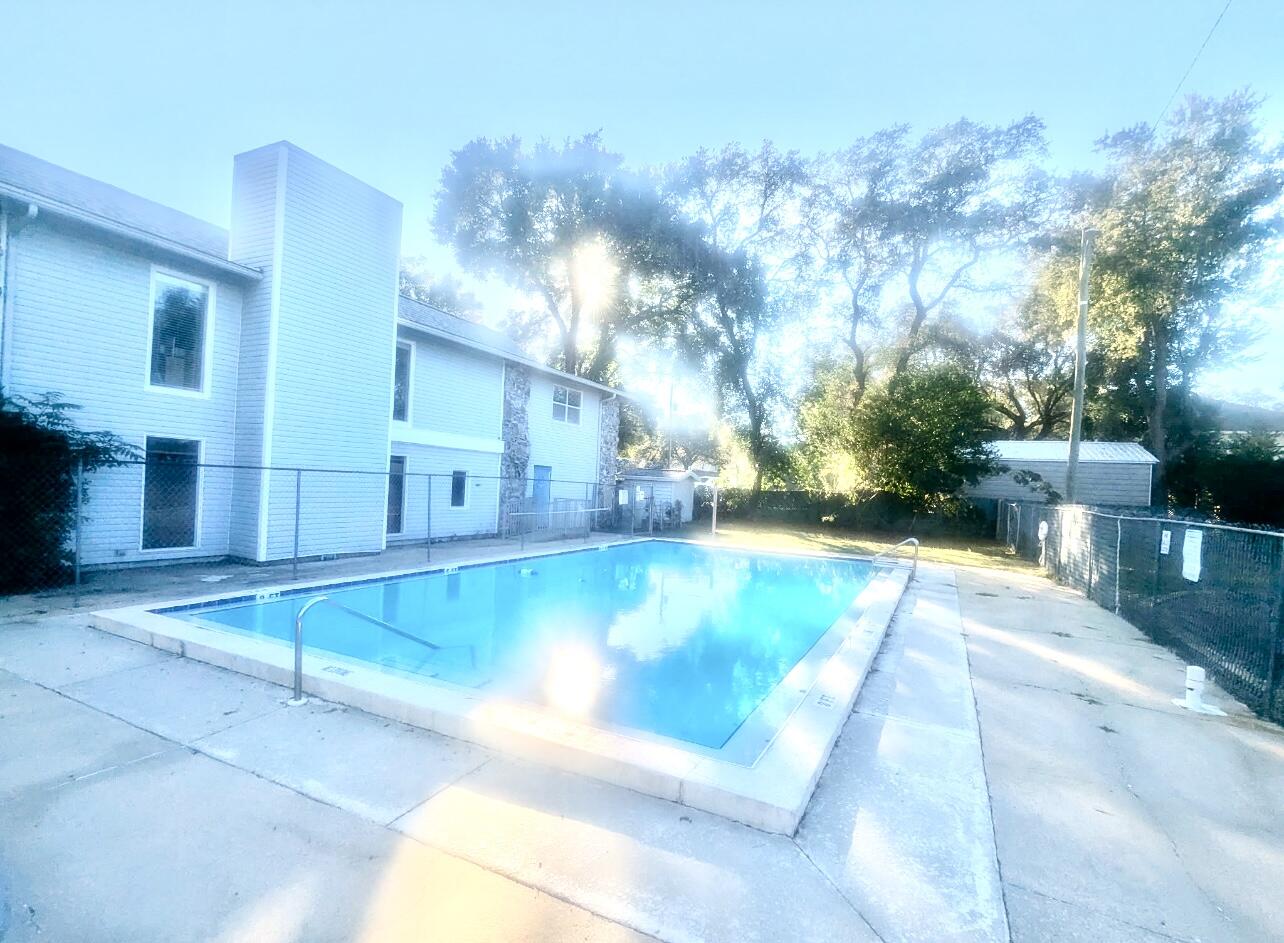 COLLEGE PARK CONDO - Residential