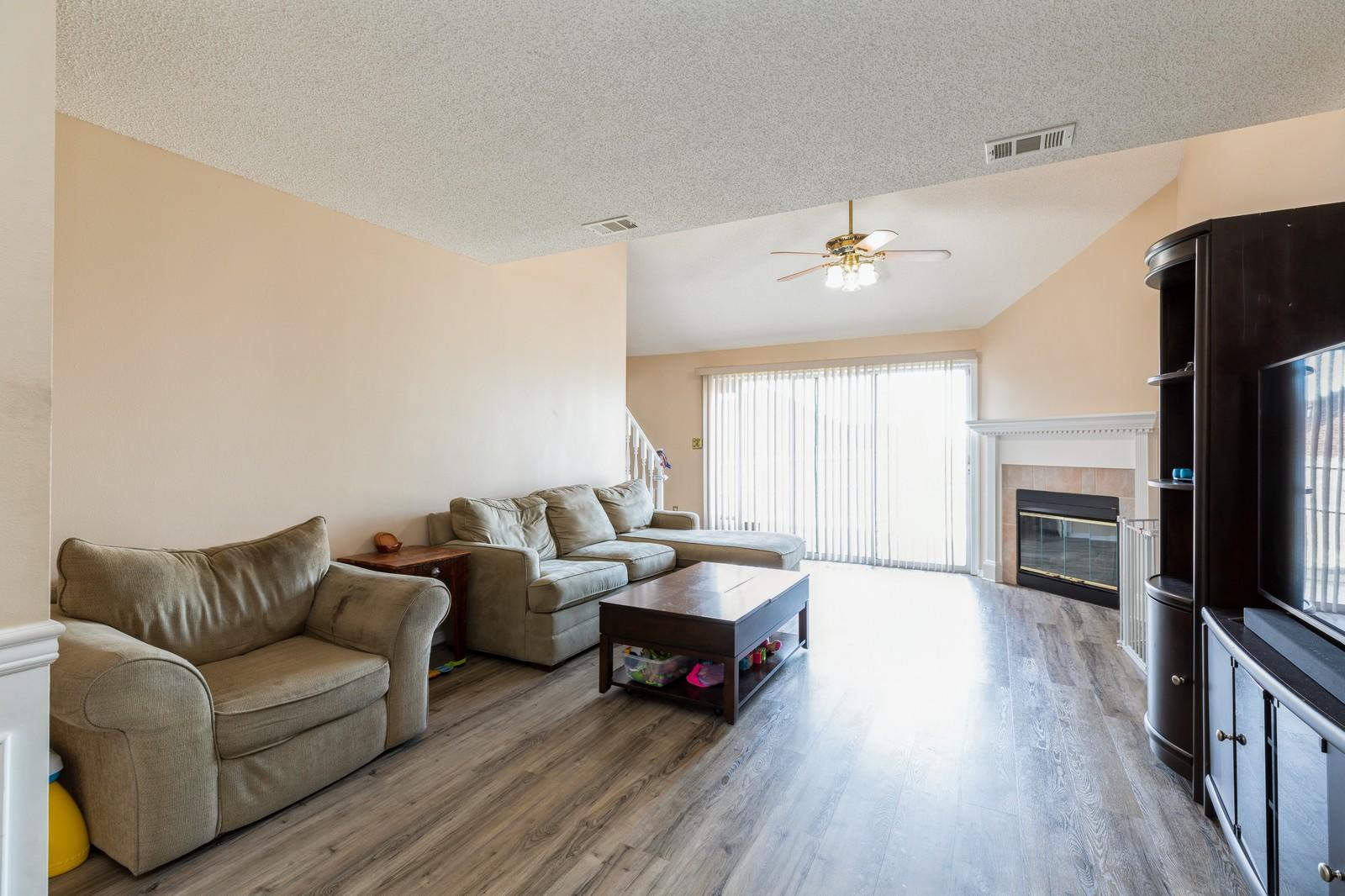 RIVERCHASE S/D PH 1 - Residential