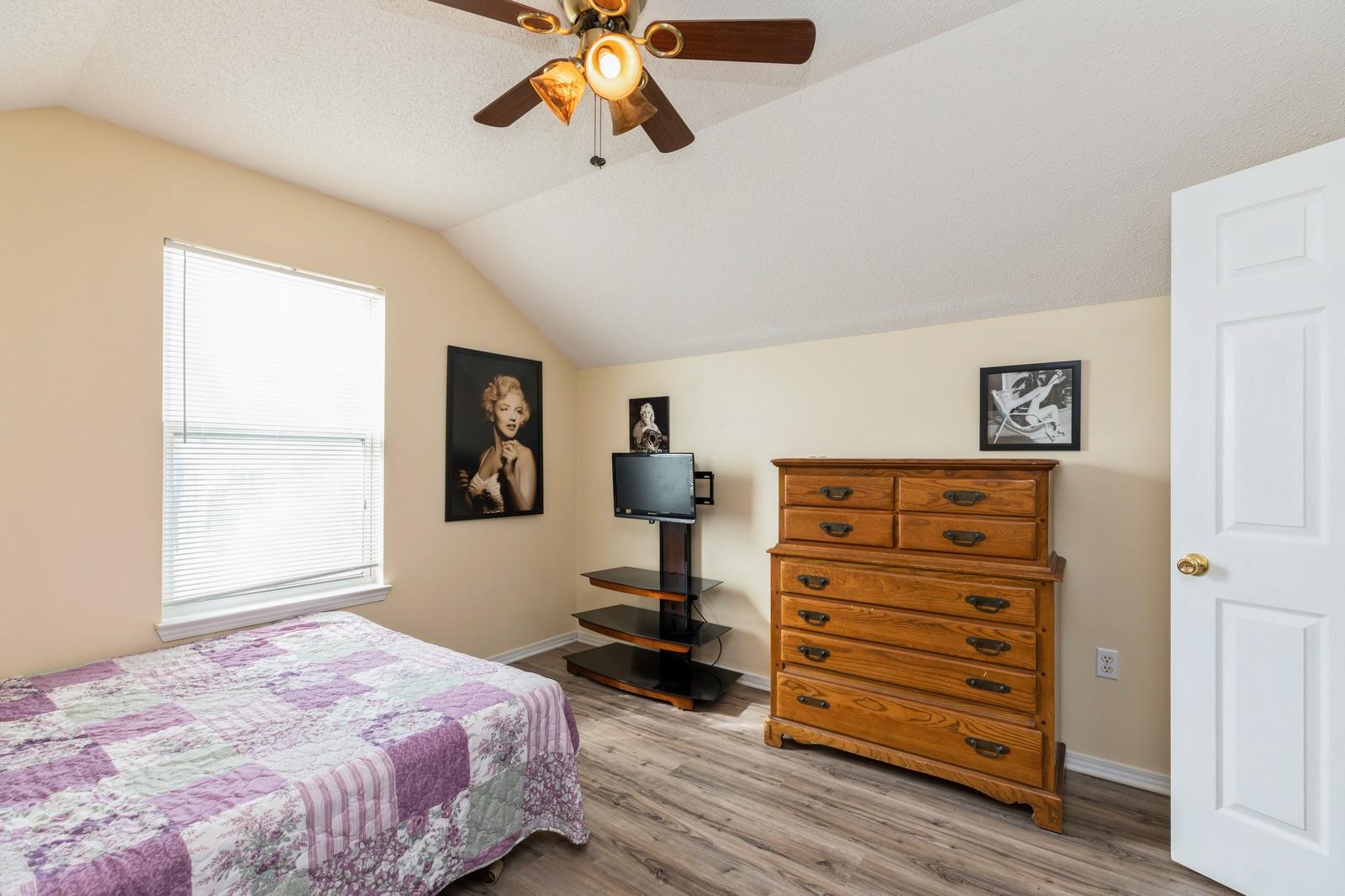 RIVERCHASE S/D PH 1 - Residential