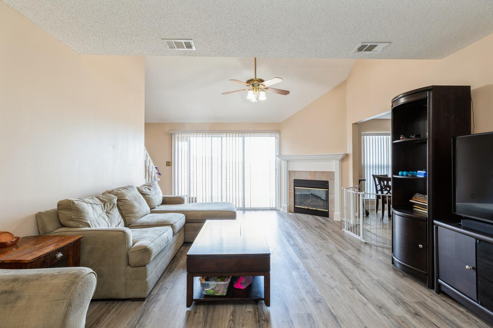 RIVERCHASE S/D PH 1 - Residential