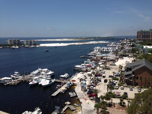 DESTIN YACHT CLUB - Residential Lease