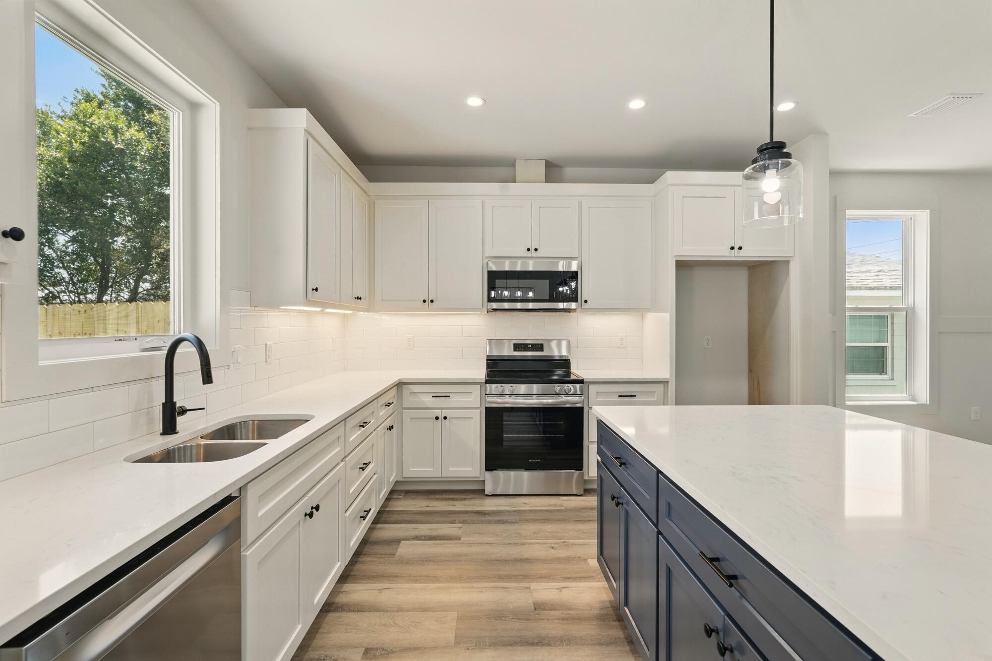 LAGUNA BEACH 7TH ADDN - Residential