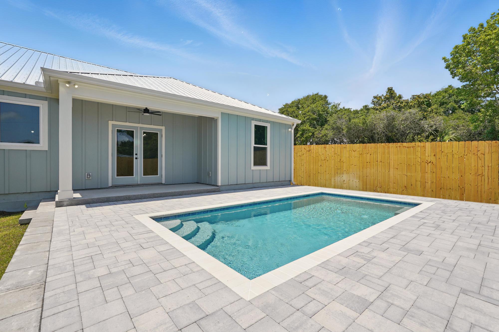 LAGUNA BEACH 7TH ADDN - Residential