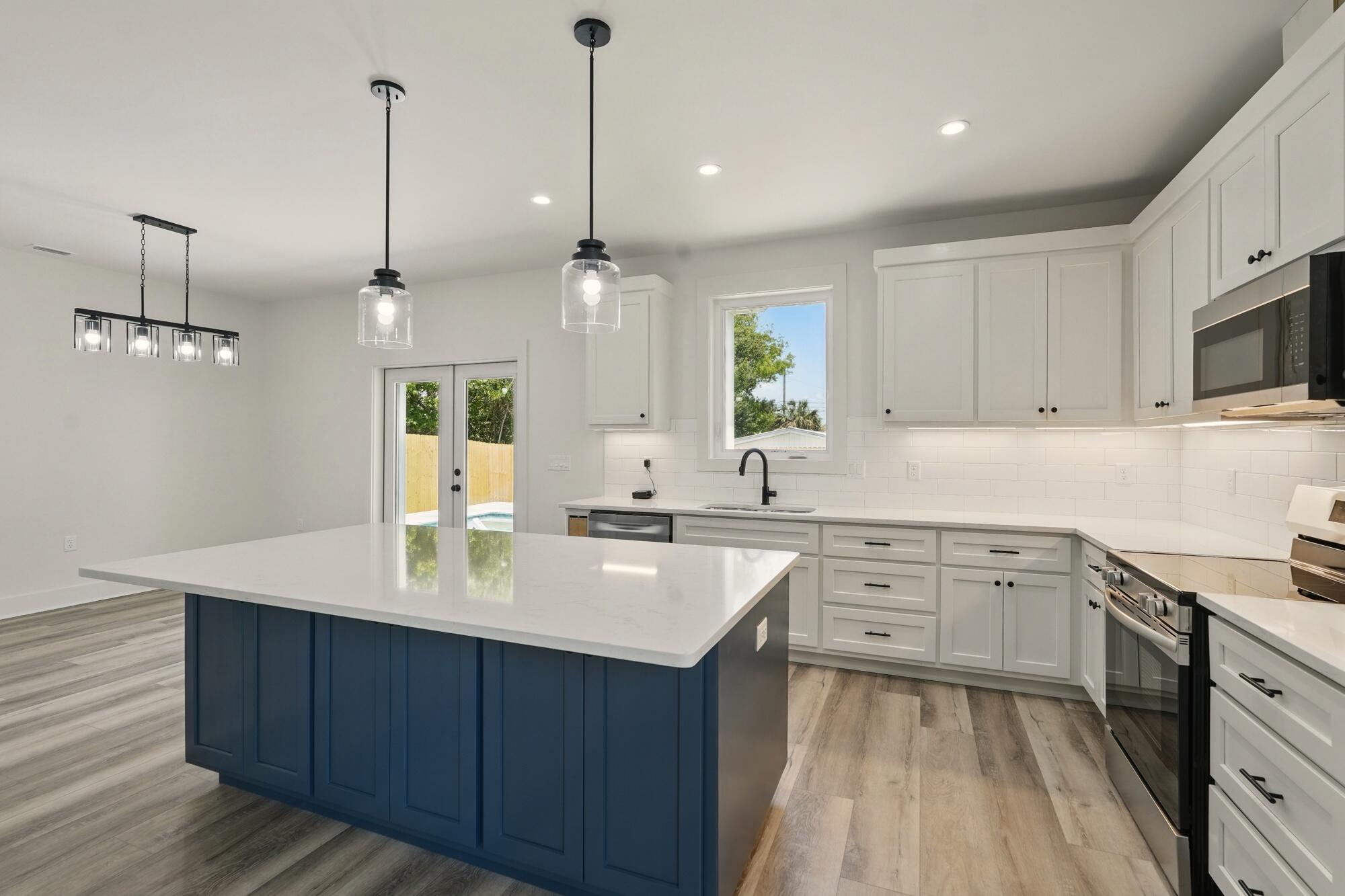 LAGUNA BEACH 7TH ADDN - Residential