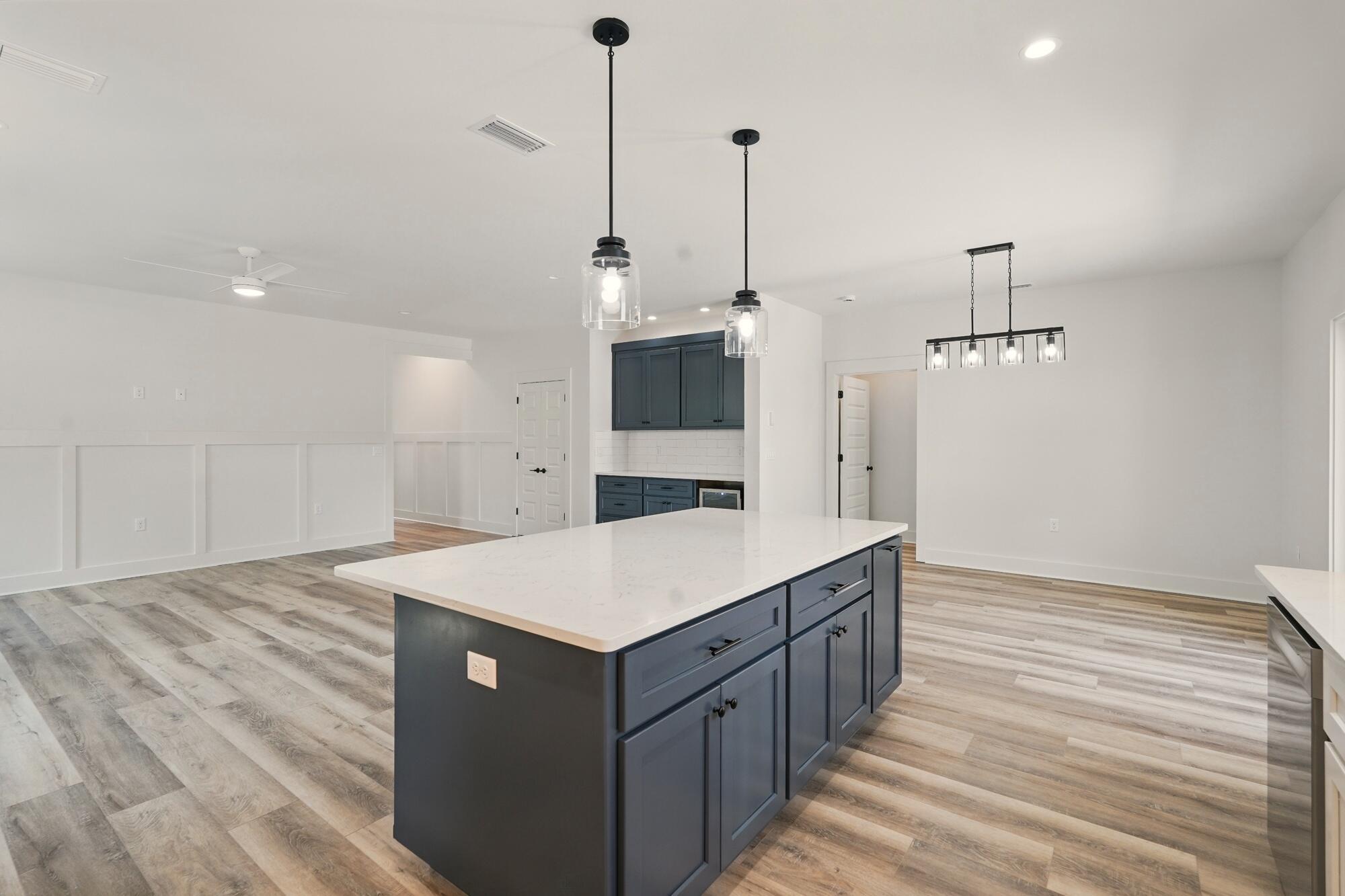 LAGUNA BEACH 7TH ADDN - Residential