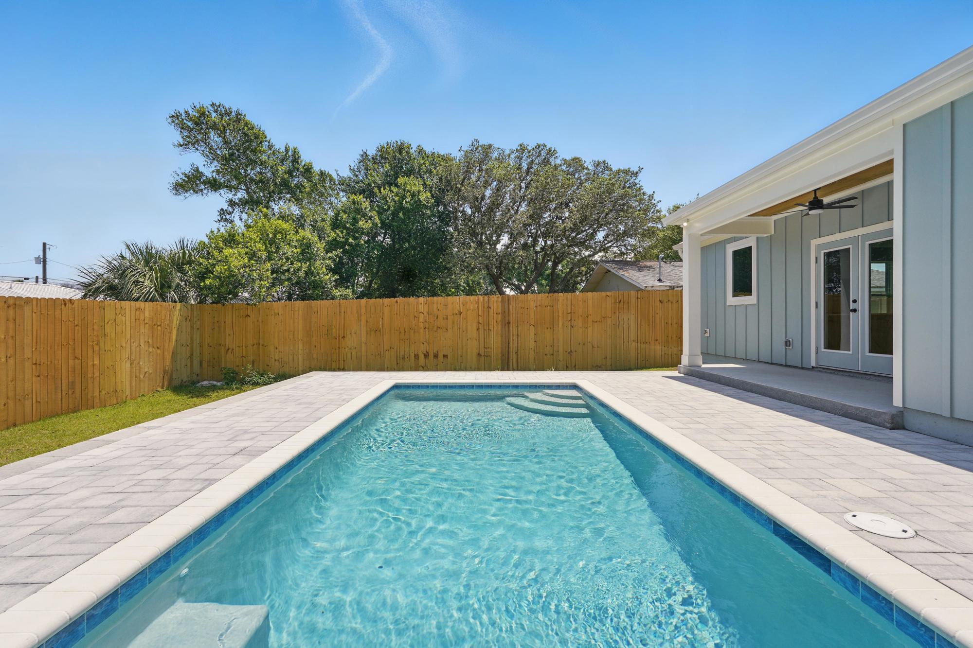 LAGUNA BEACH 7TH ADDN - Residential