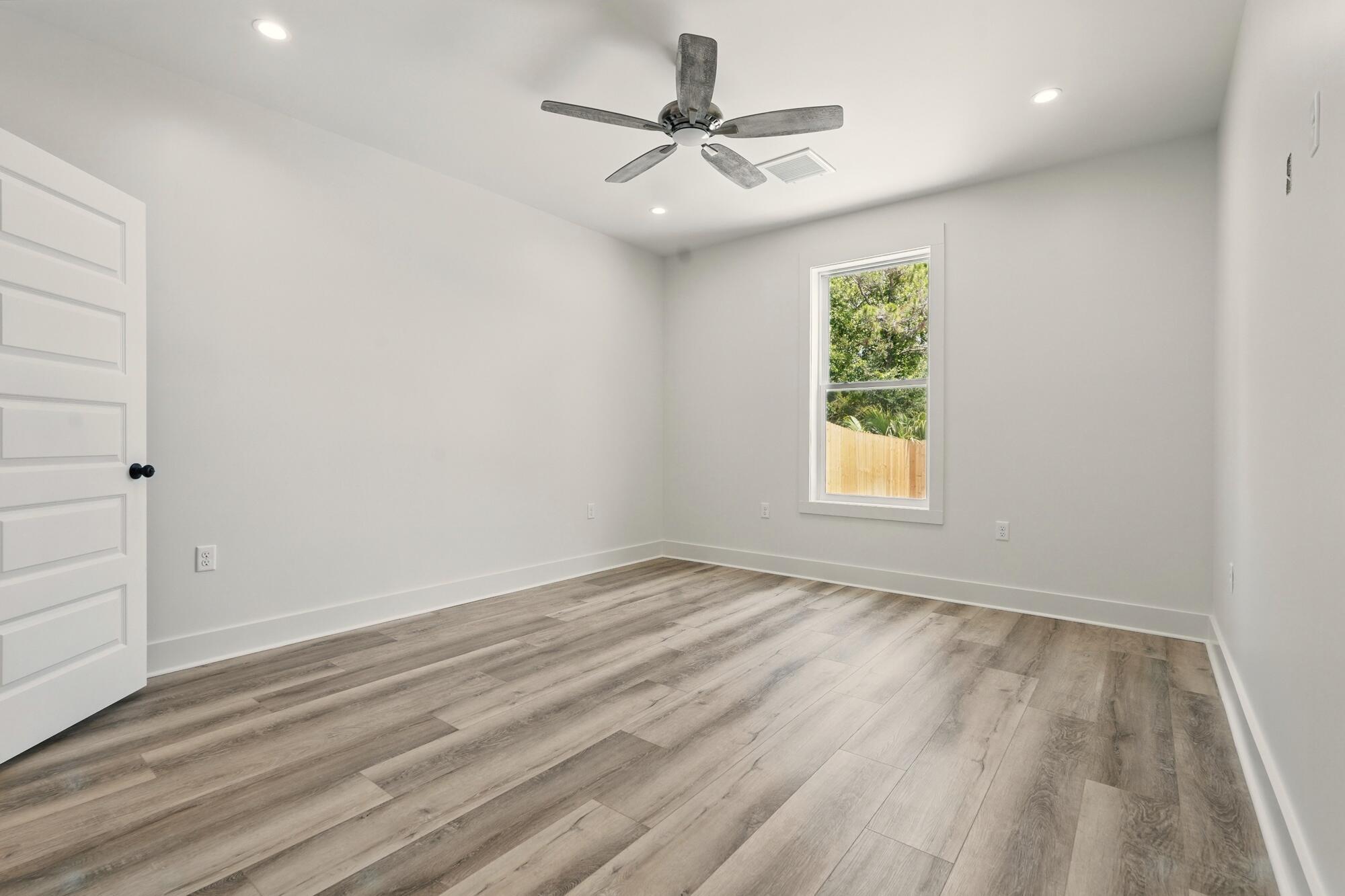 LAGUNA BEACH 7TH ADDN - Residential