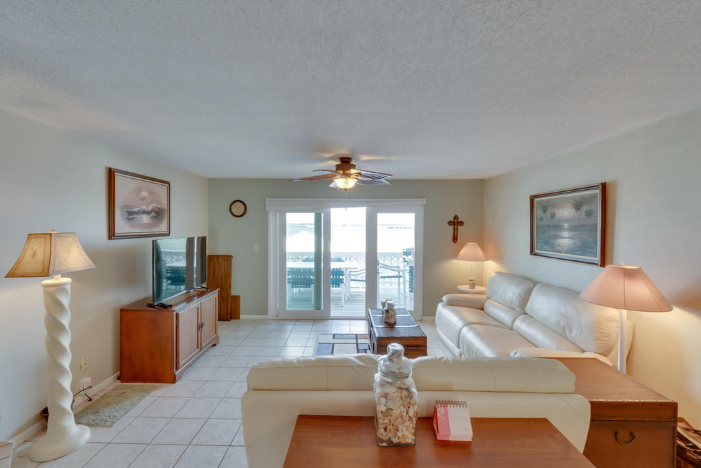 SANDCASTLE BEACH HOMES PHASE II LOT 3 BLK G AS DES IN OR 2948 PG 1072 - Residential