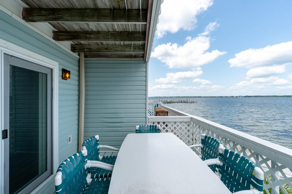 SANDCASTLE BEACH HOMES PHASE II LOT 3 BLK G AS DES IN OR 2948 PG 1072 - Residential