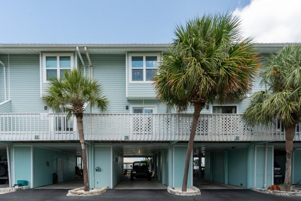 SANDCASTLE BEACH HOMES PHASE II LOT 3 BLK G AS DES IN OR 2948 PG 1072 - Residential