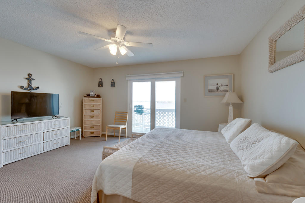 SANDCASTLE BEACH HOMES PHASE II LOT 3 BLK G AS DES IN OR 2948 PG 1072 - Residential