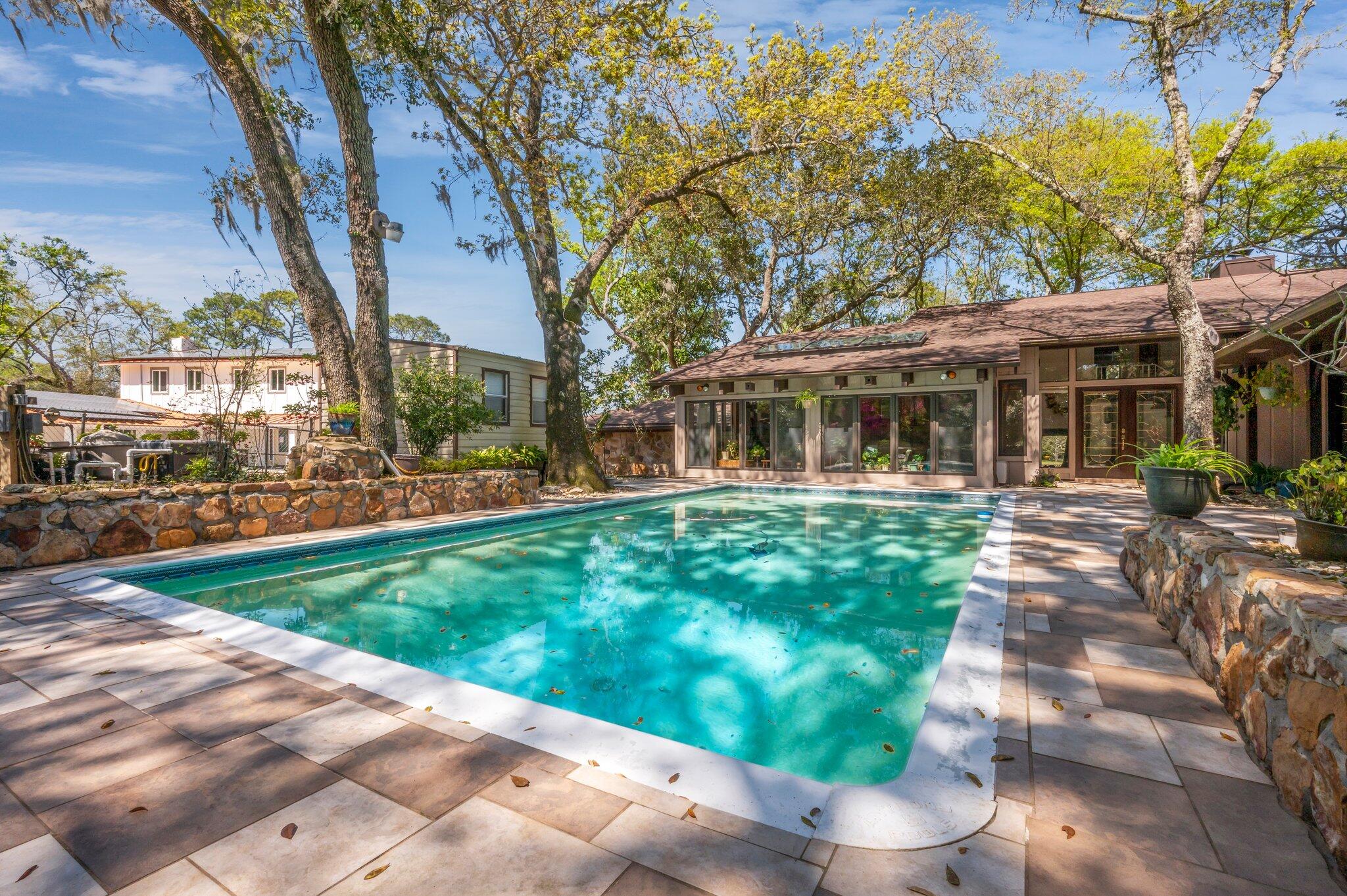 BAYOU WOODS 4TH ADDN - Residential