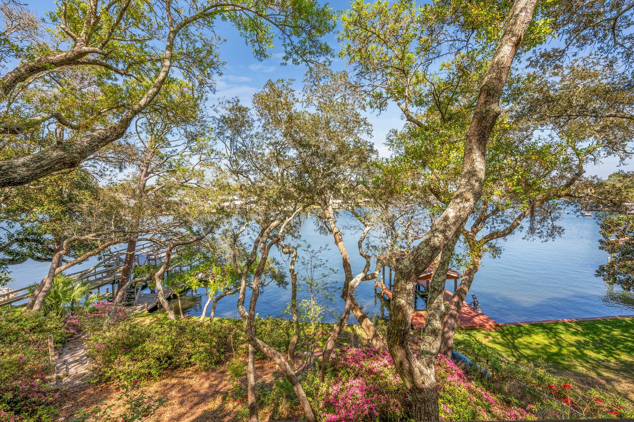 BAYOU WOODS 4TH ADDN - Residential