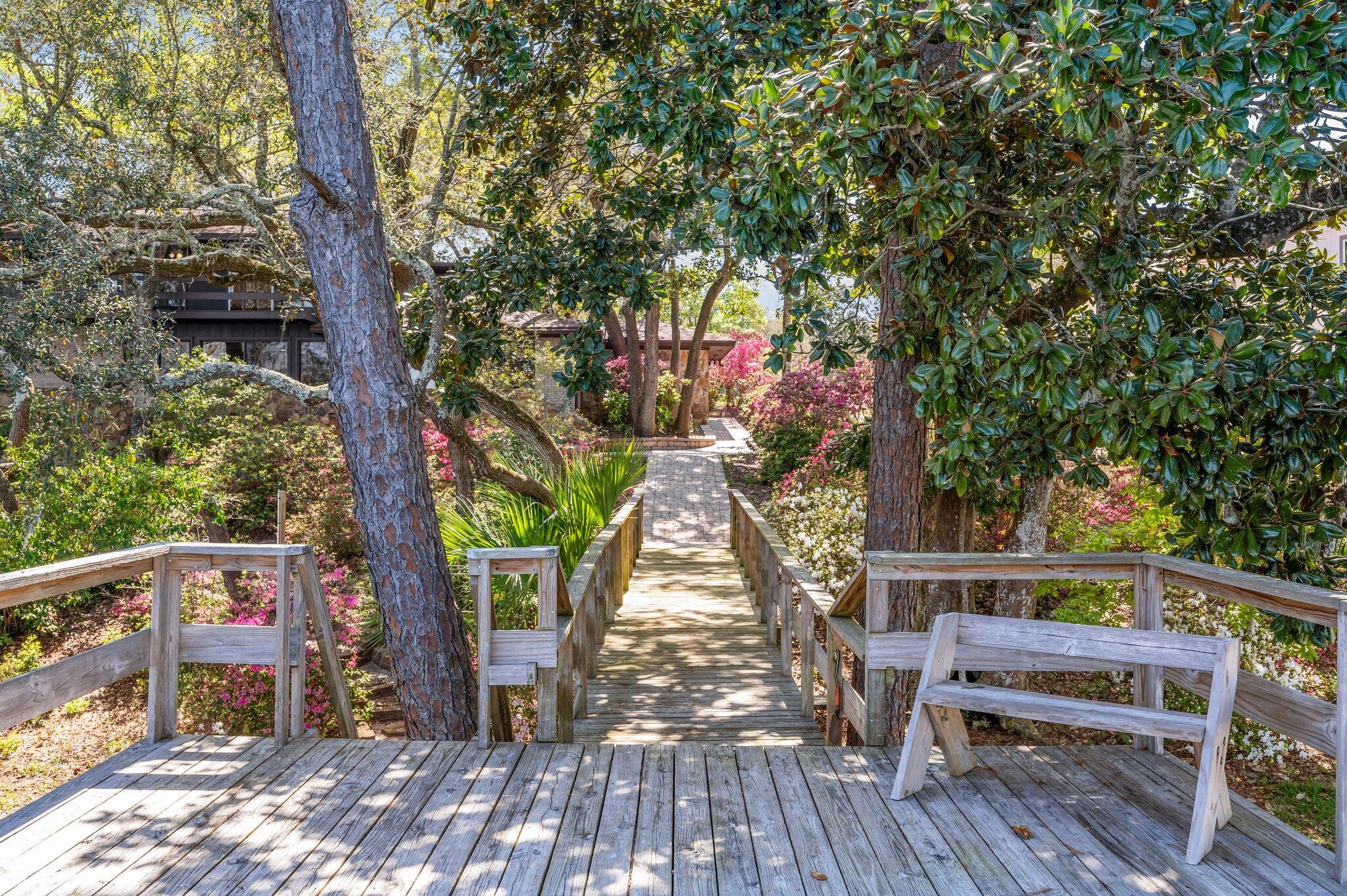 BAYOU WOODS 4TH ADDN - Residential