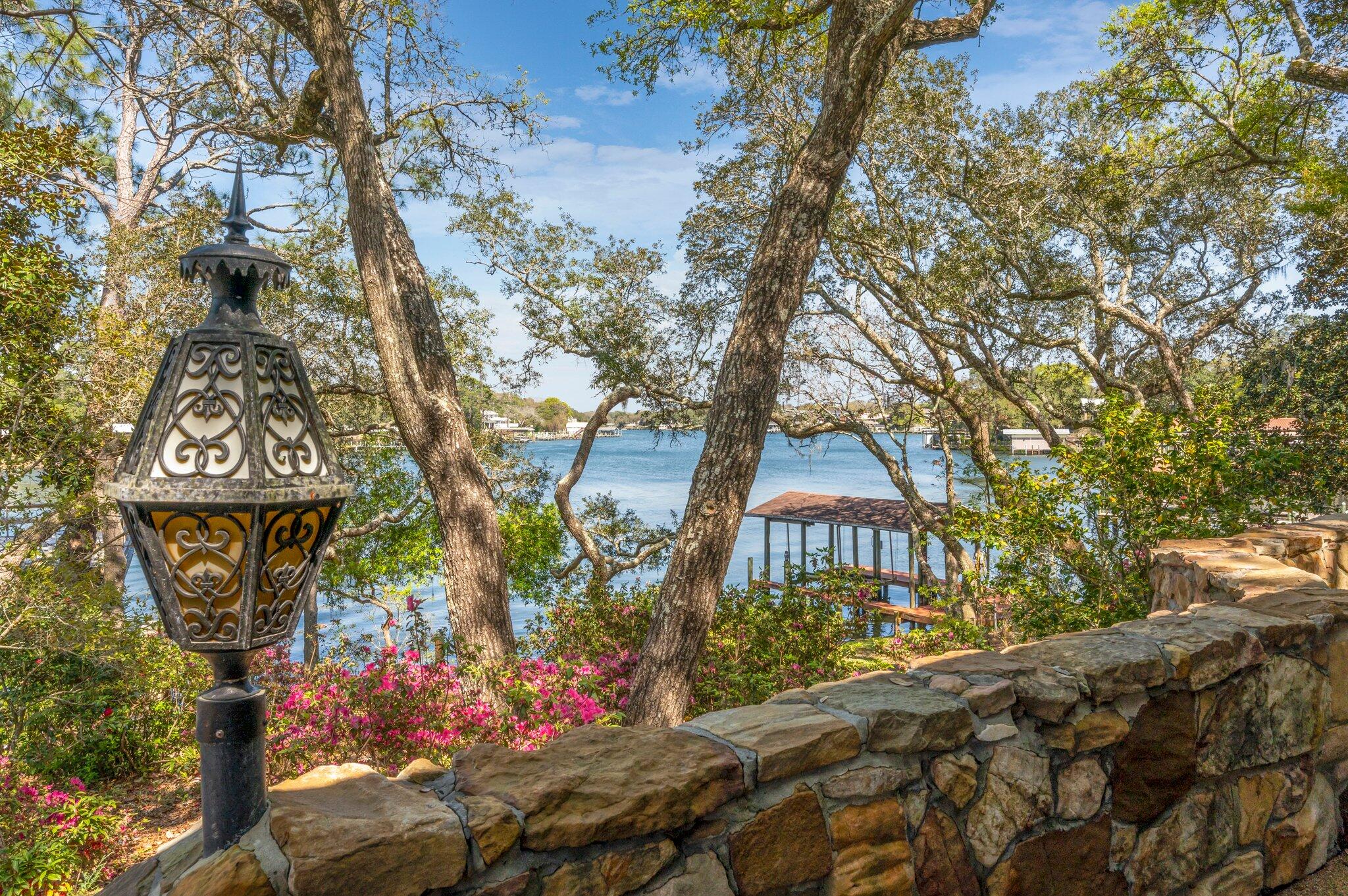 BAYOU WOODS 4TH ADDN - Residential