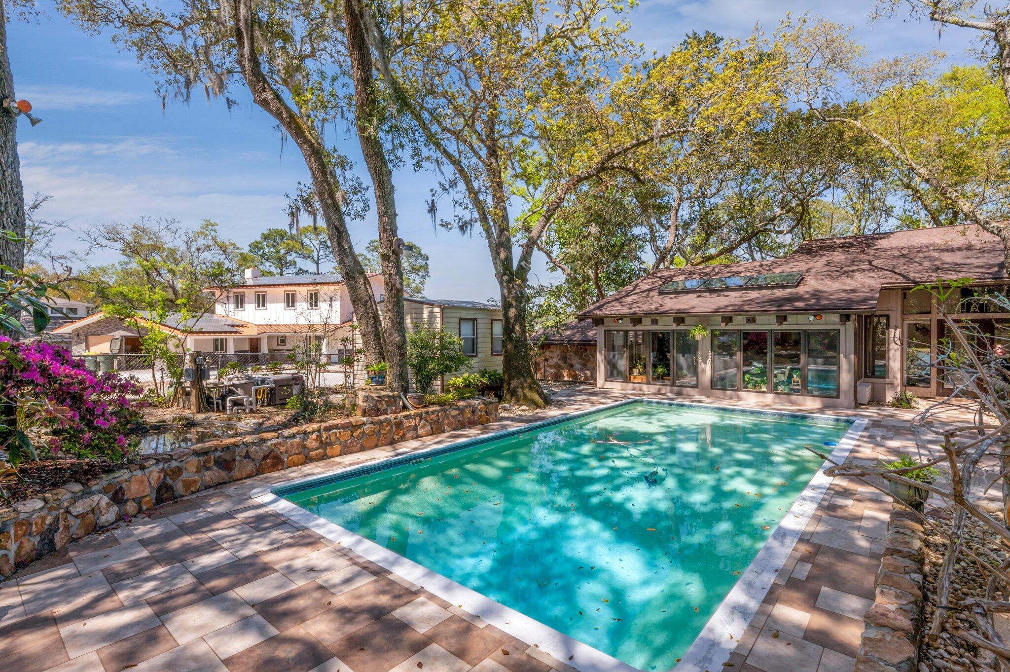 BAYOU WOODS 4TH ADDN - Residential