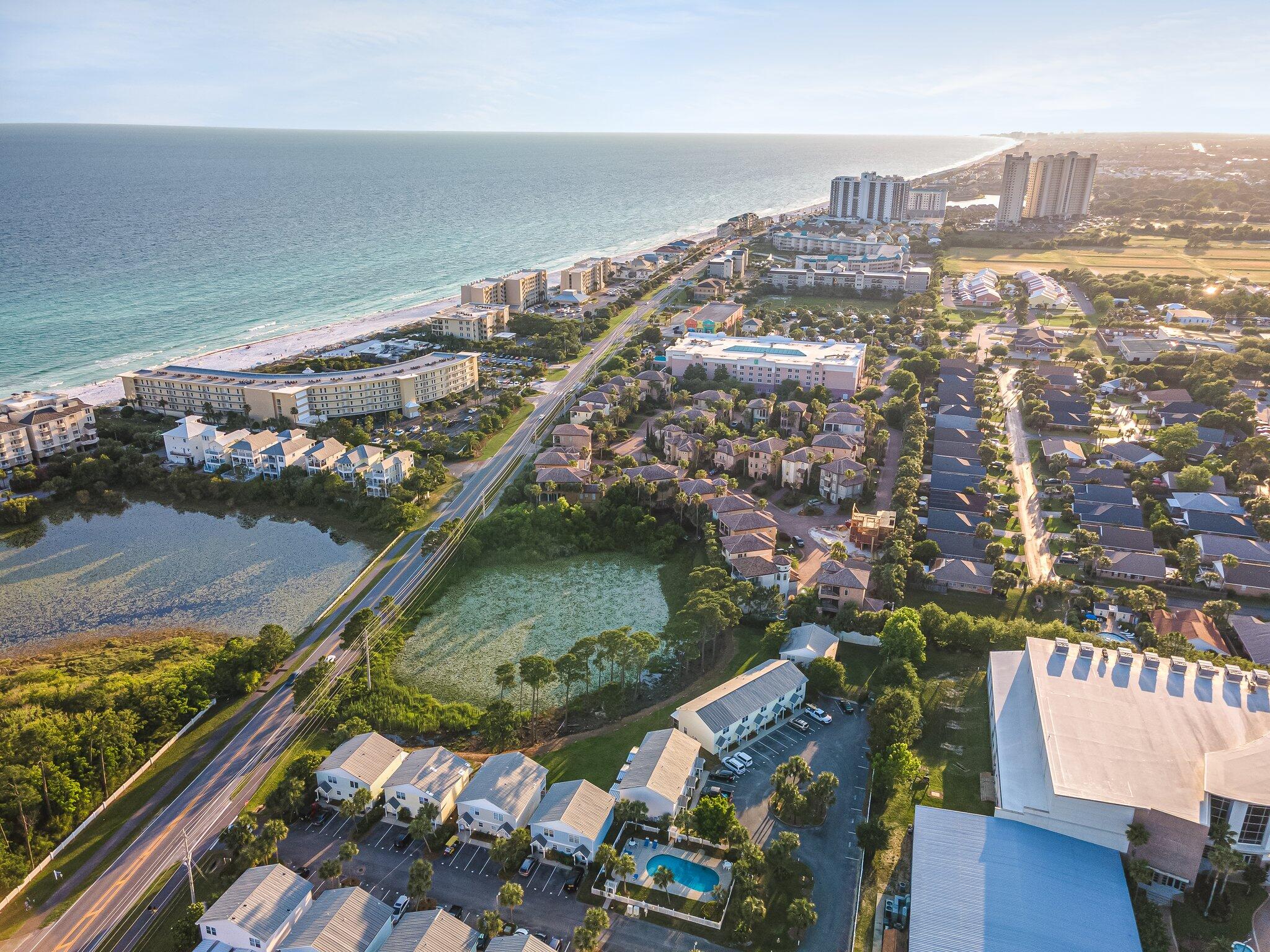 SUMMERLAKE T/H - Residential