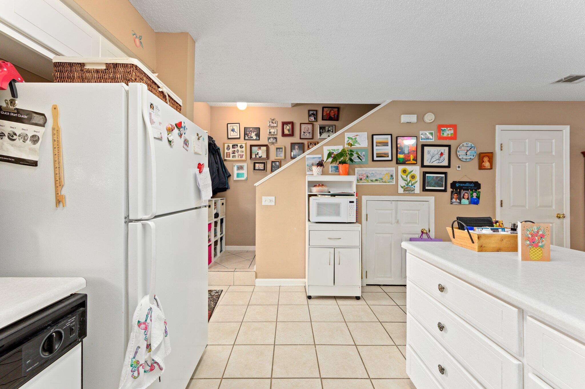 SUMMERLAKE T/H - Residential