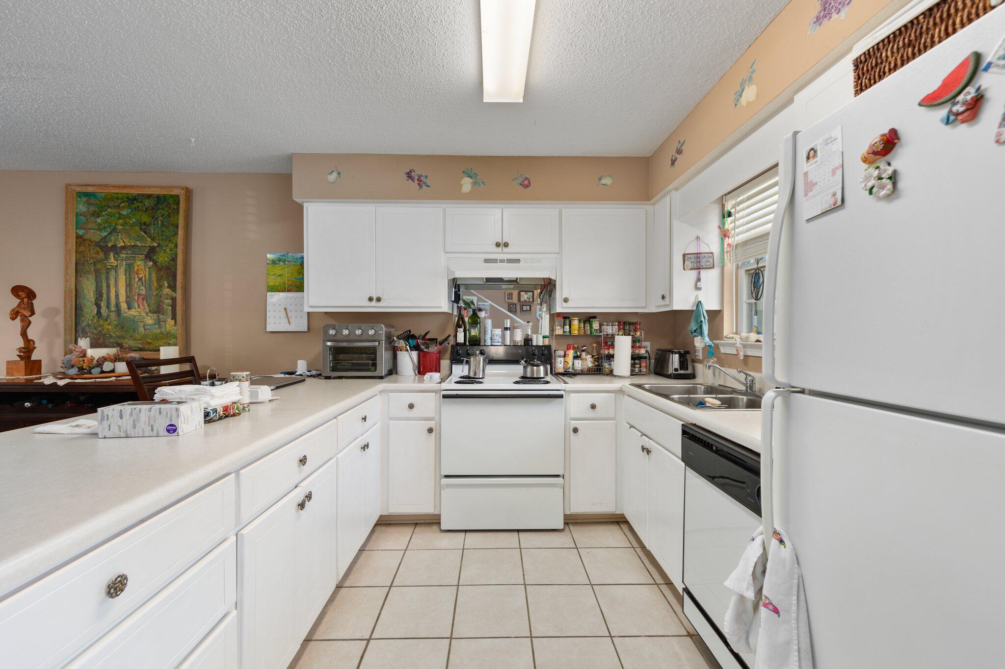 SUMMERLAKE T/H - Residential