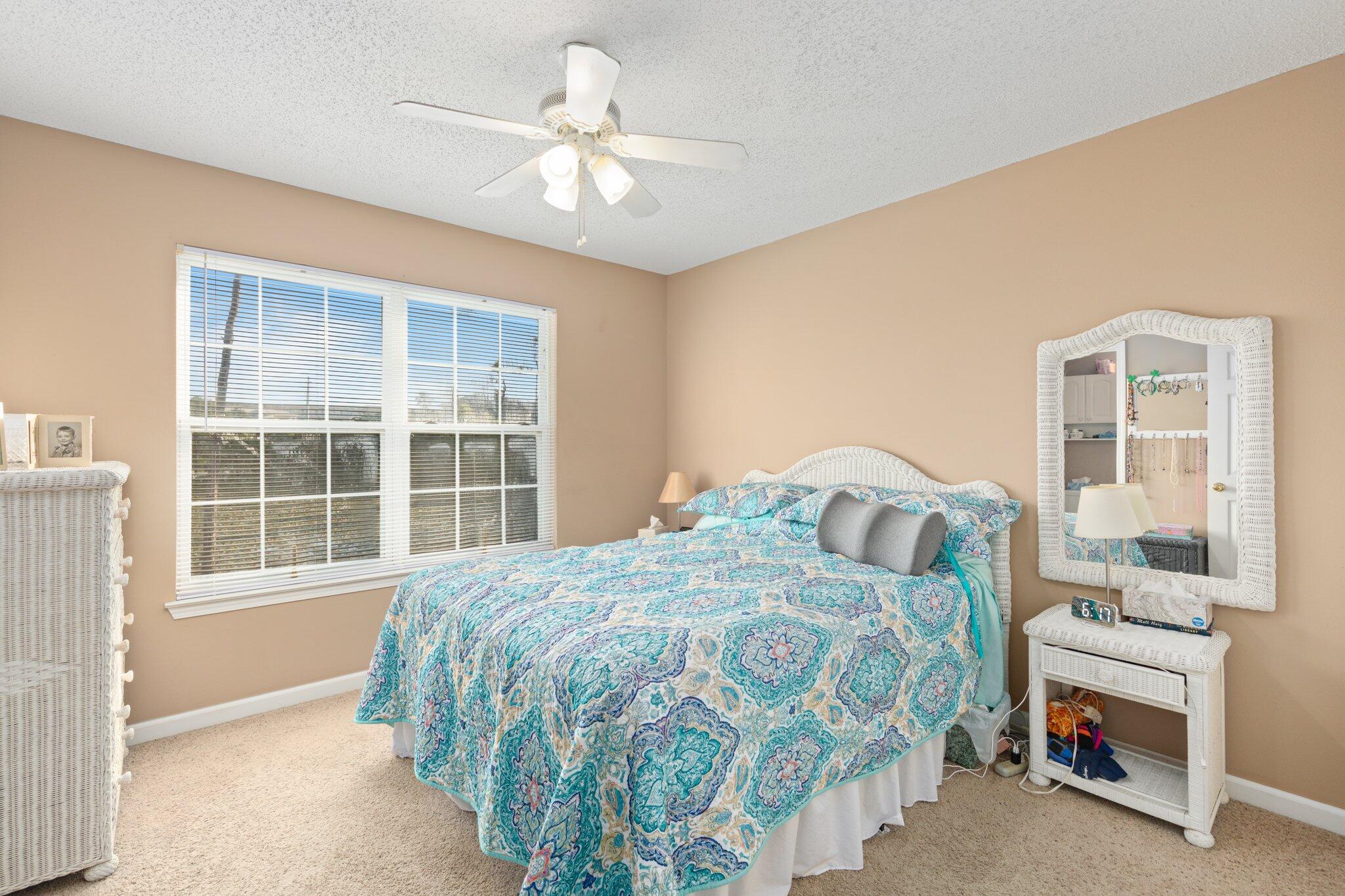 SUMMERLAKE T/H - Residential