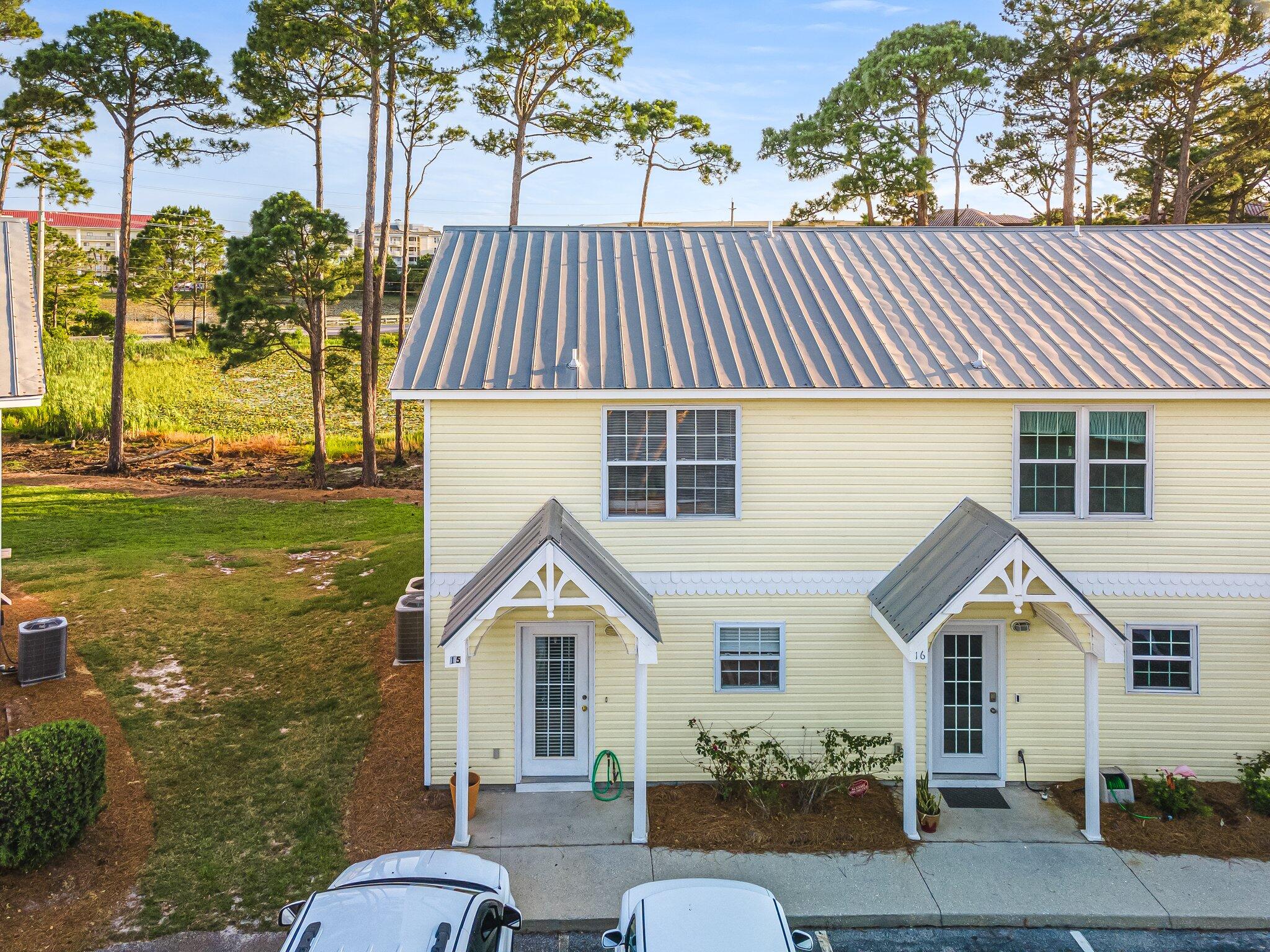 SUMMERLAKE T/H - Residential
