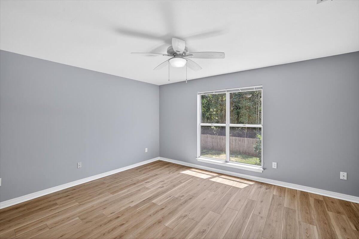 CREEKSIDE PH IV LOT 102 BLK C - Residential