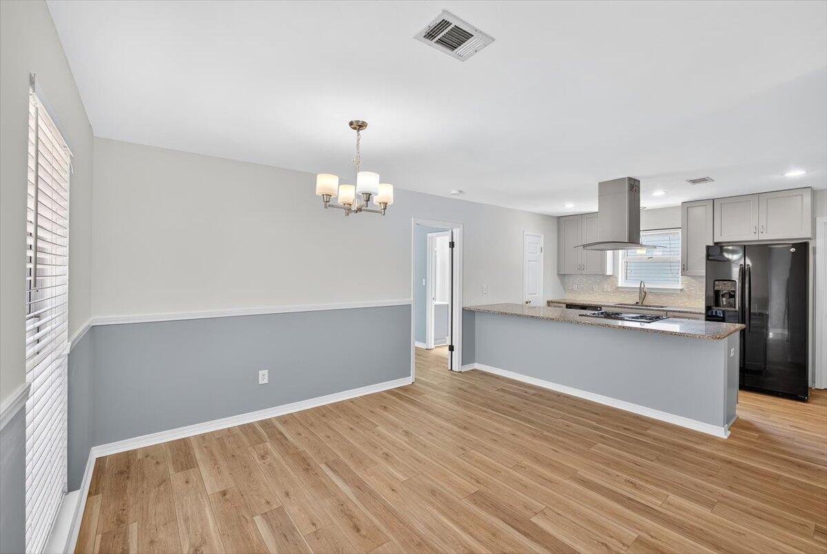 CREEKSIDE PH IV LOT 102 BLK C - Residential