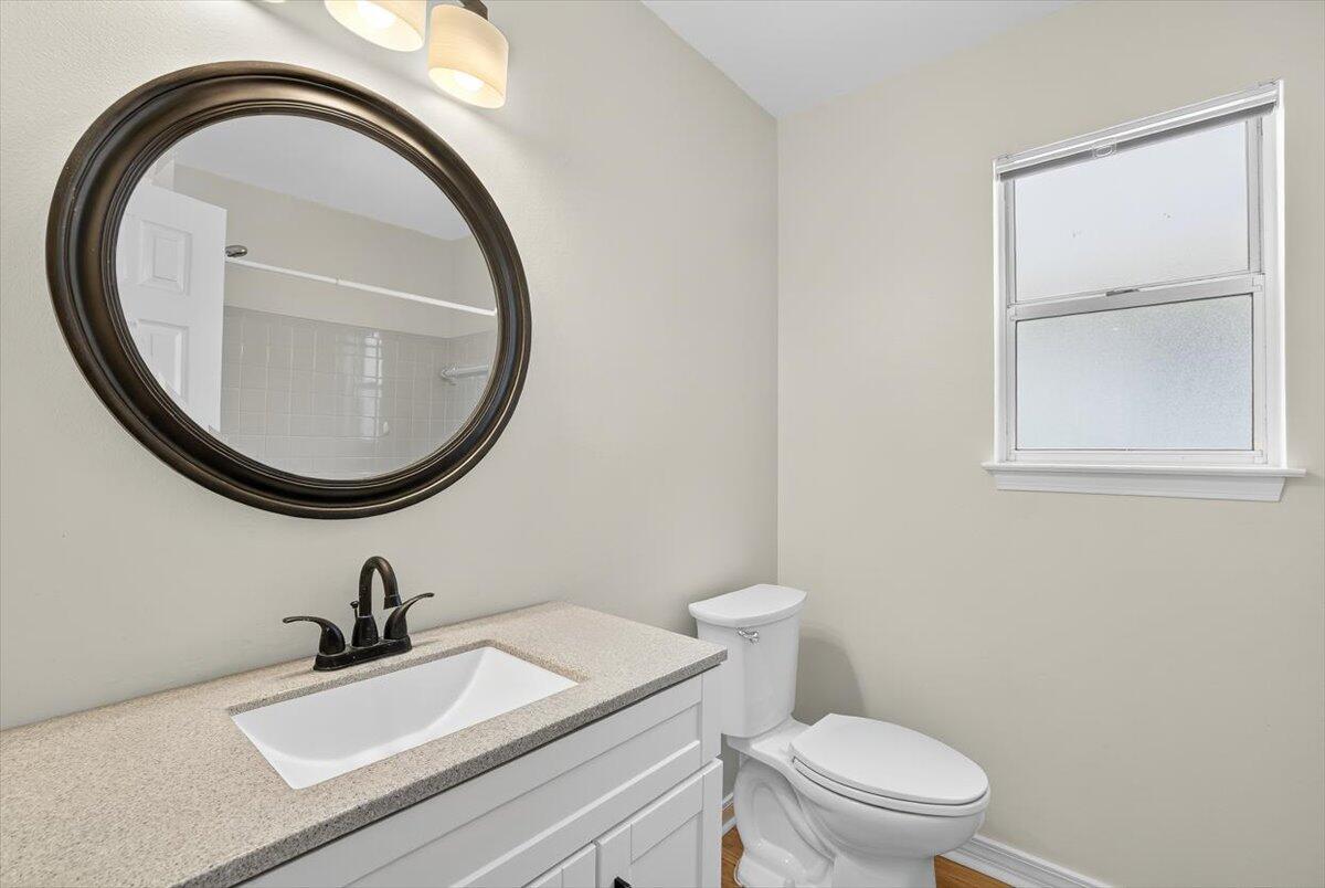 CREEKSIDE PH IV LOT 102 BLK C - Residential