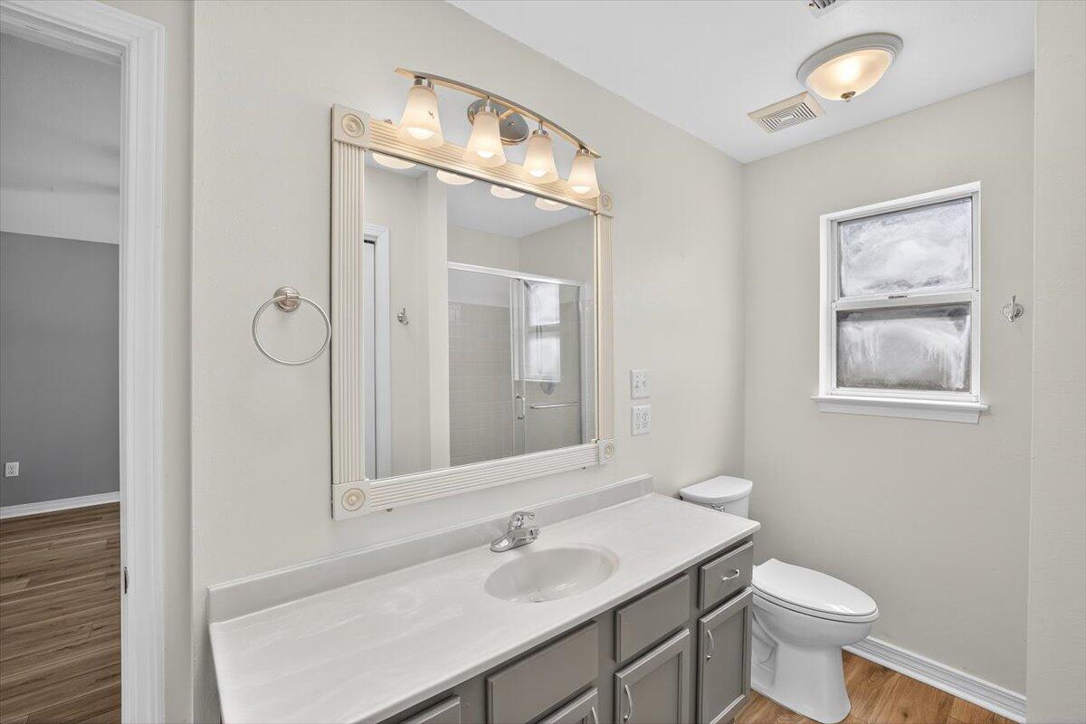 CREEKSIDE PH IV LOT 102 BLK C - Residential