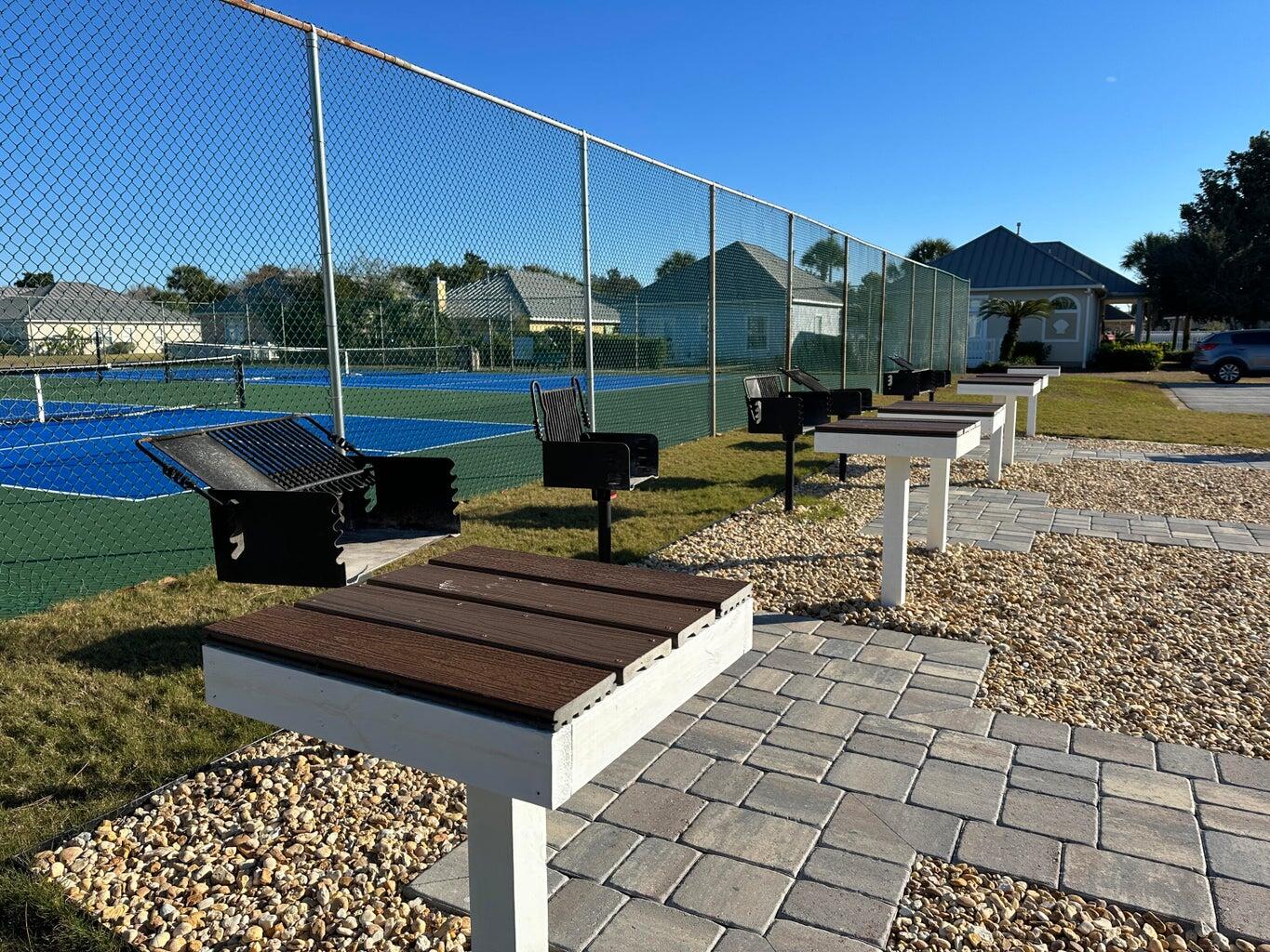 MARAVILLA CONDO 2 - Residential