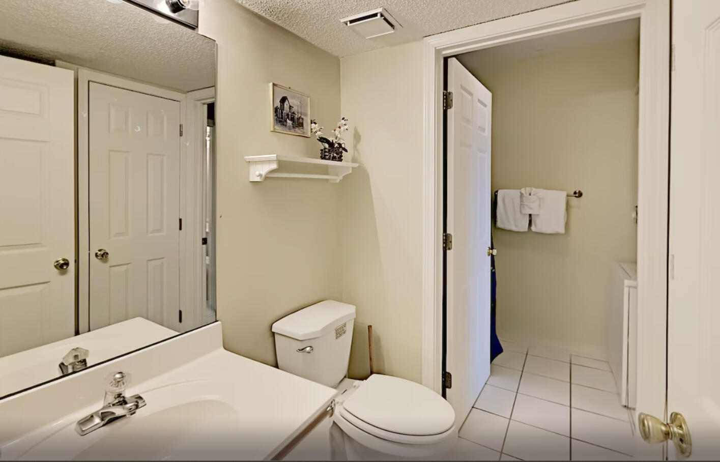 MARAVILLA CONDO 2 - Residential