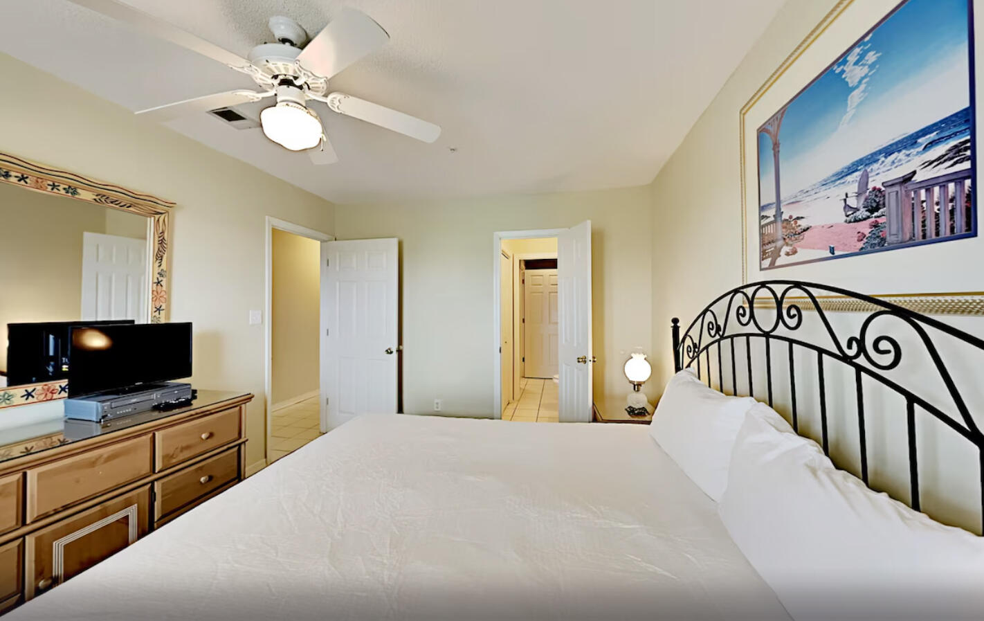 MARAVILLA CONDO 2 - Residential